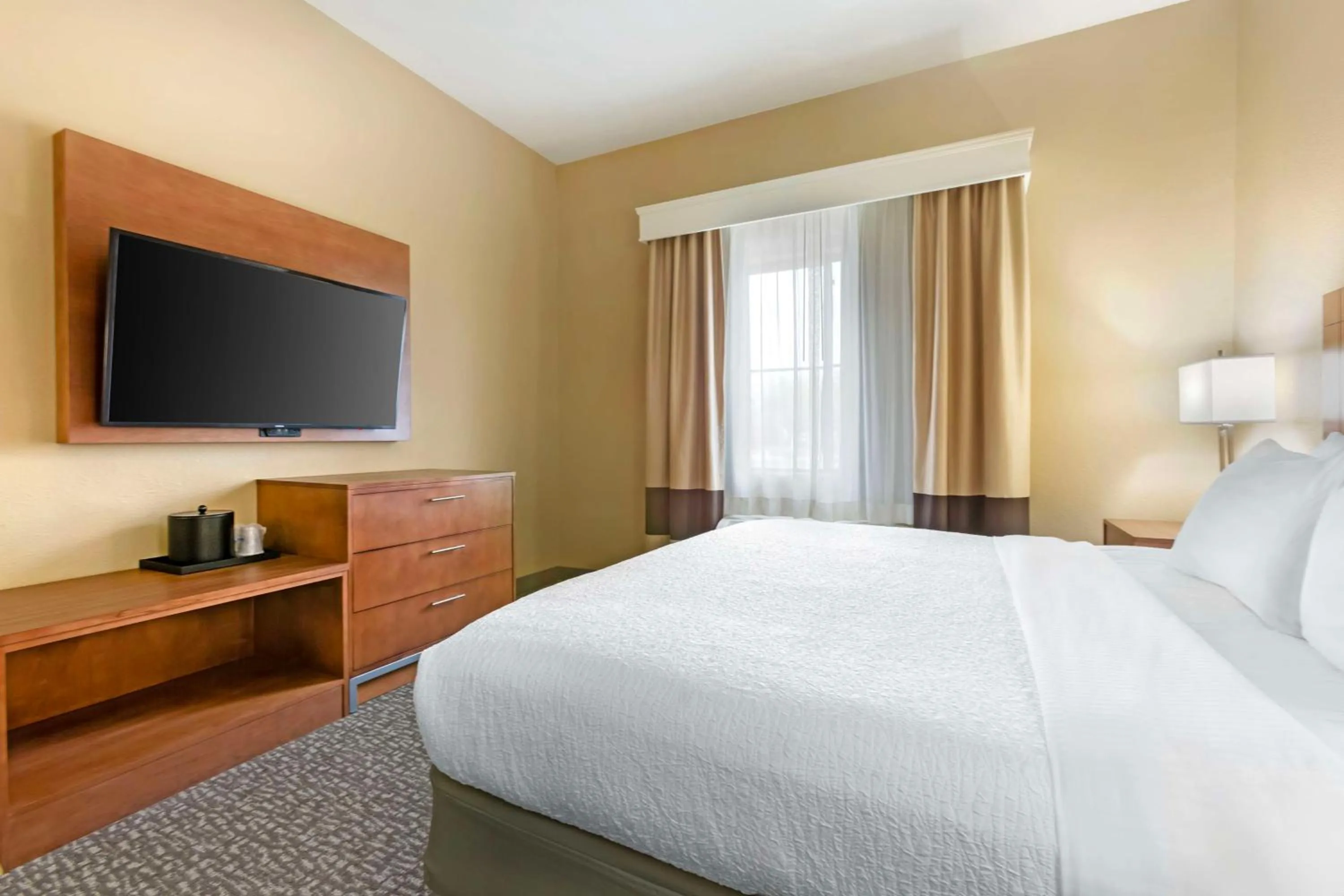 Bedroom, Bed in Best Western Plus Surprise-Phoenix NW