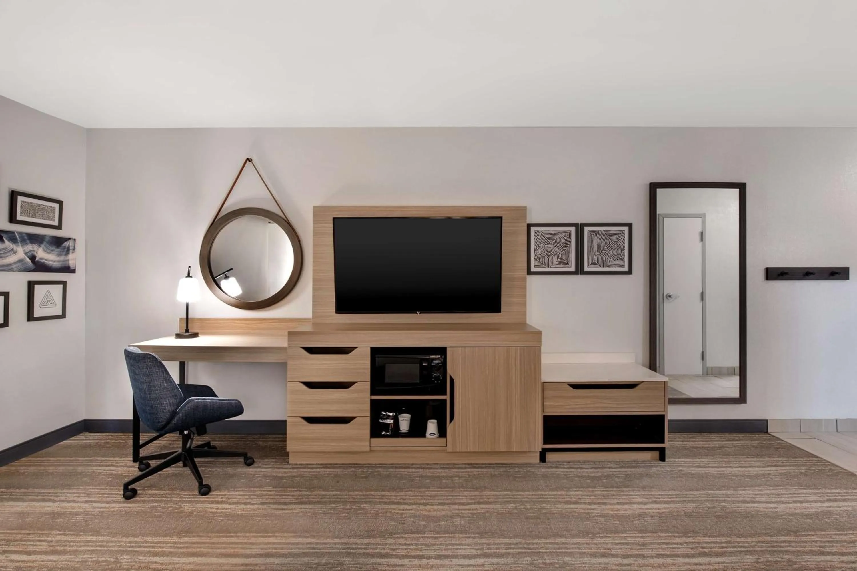 Bedroom in Hampton Inn Easley