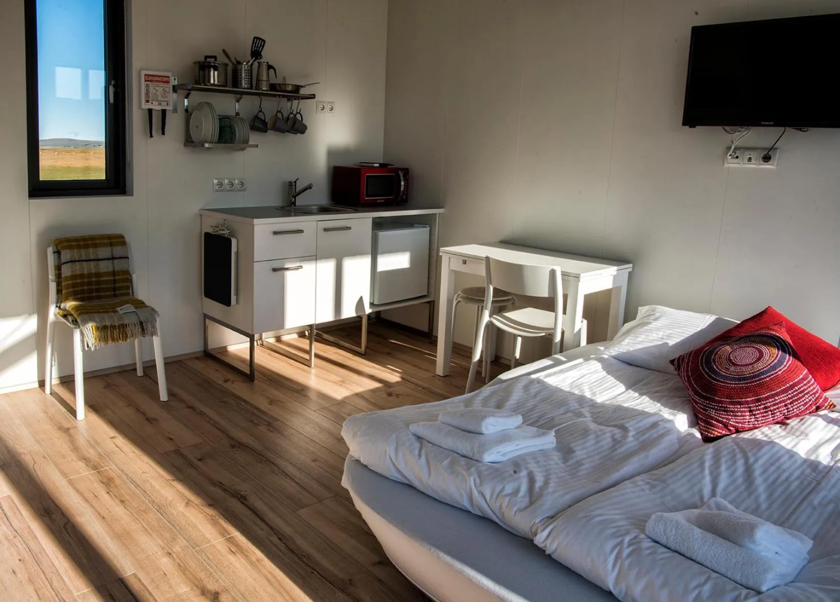 Living room, Bed in Brú Guesthouse