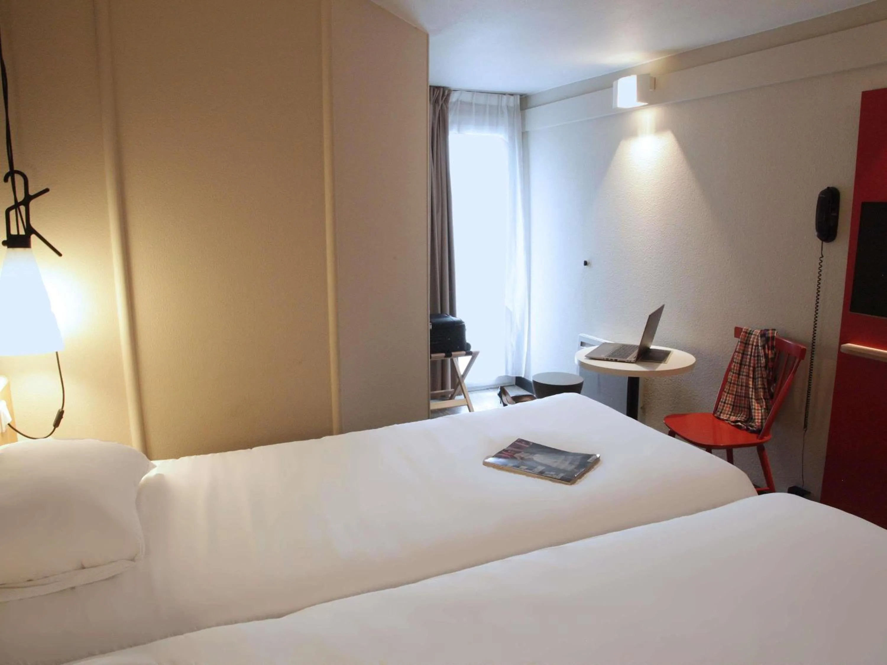 Bedroom, Bed in ibis Brest Kergaradec