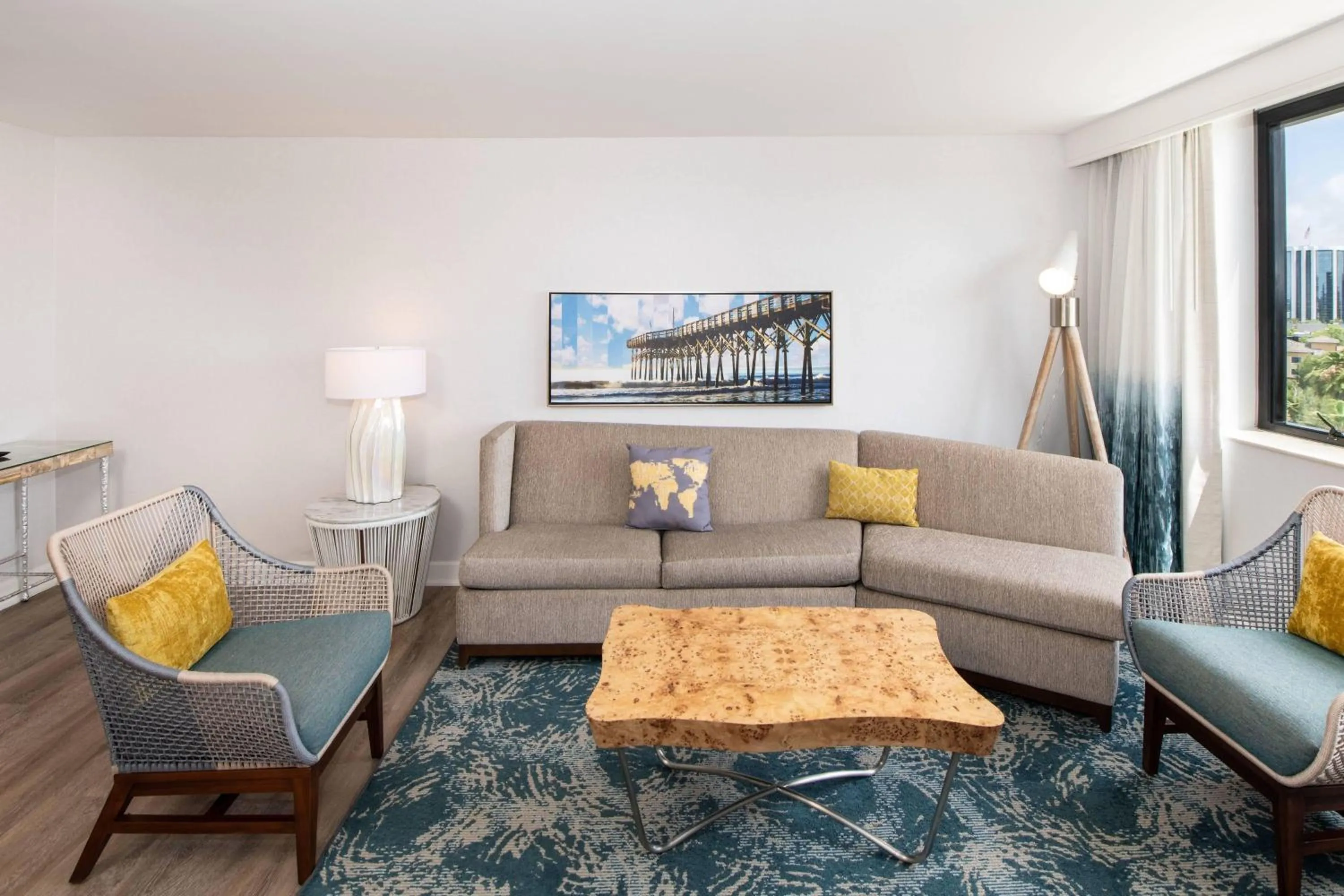 Living room in Renaissance Newport Beach Hotel