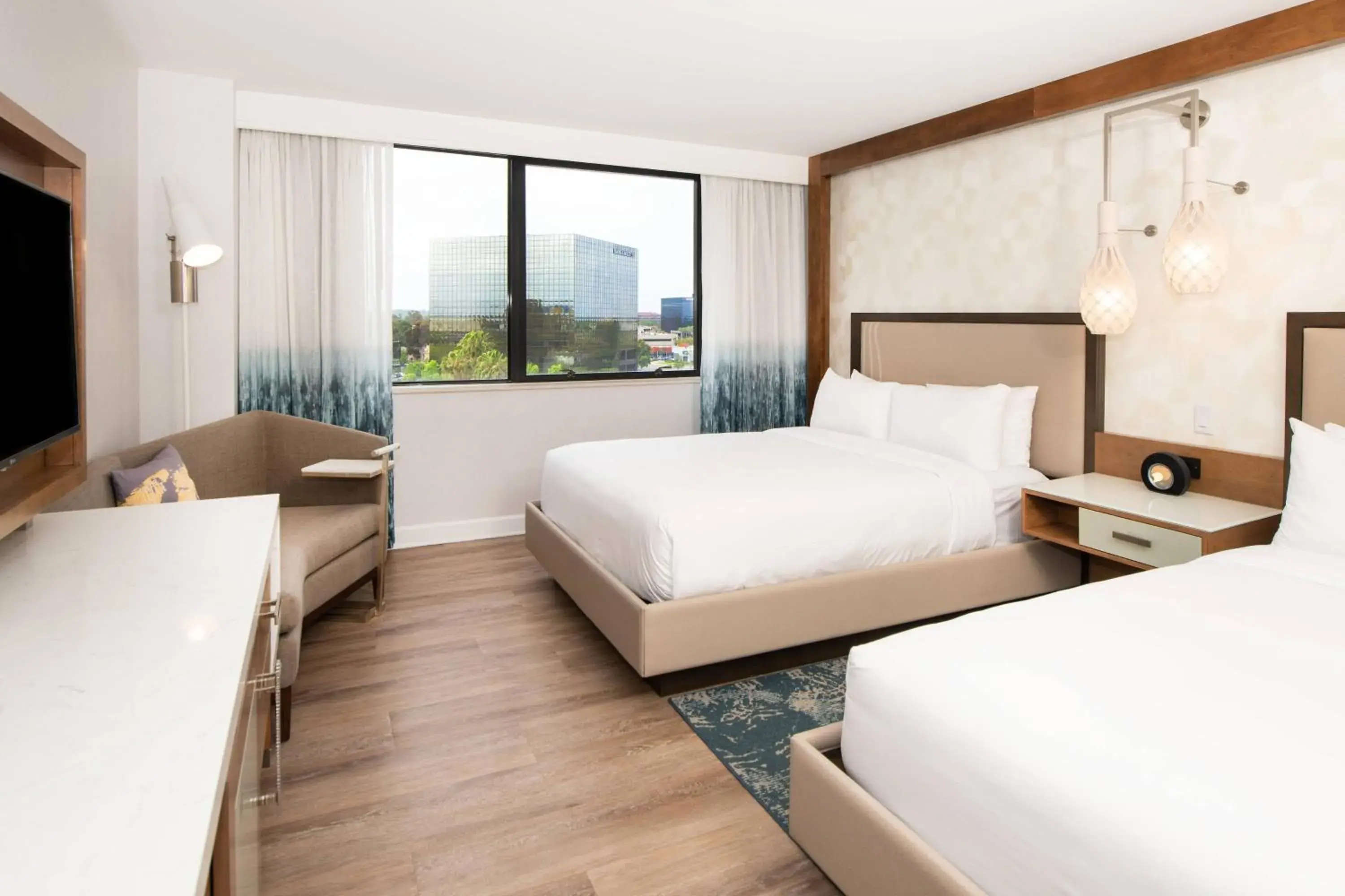 Queen Room with Two Queen Beds in Renaissance Newport Beach Hotel Queen Room with Two Queen Beds in Renaissance Newport Beach Hotel