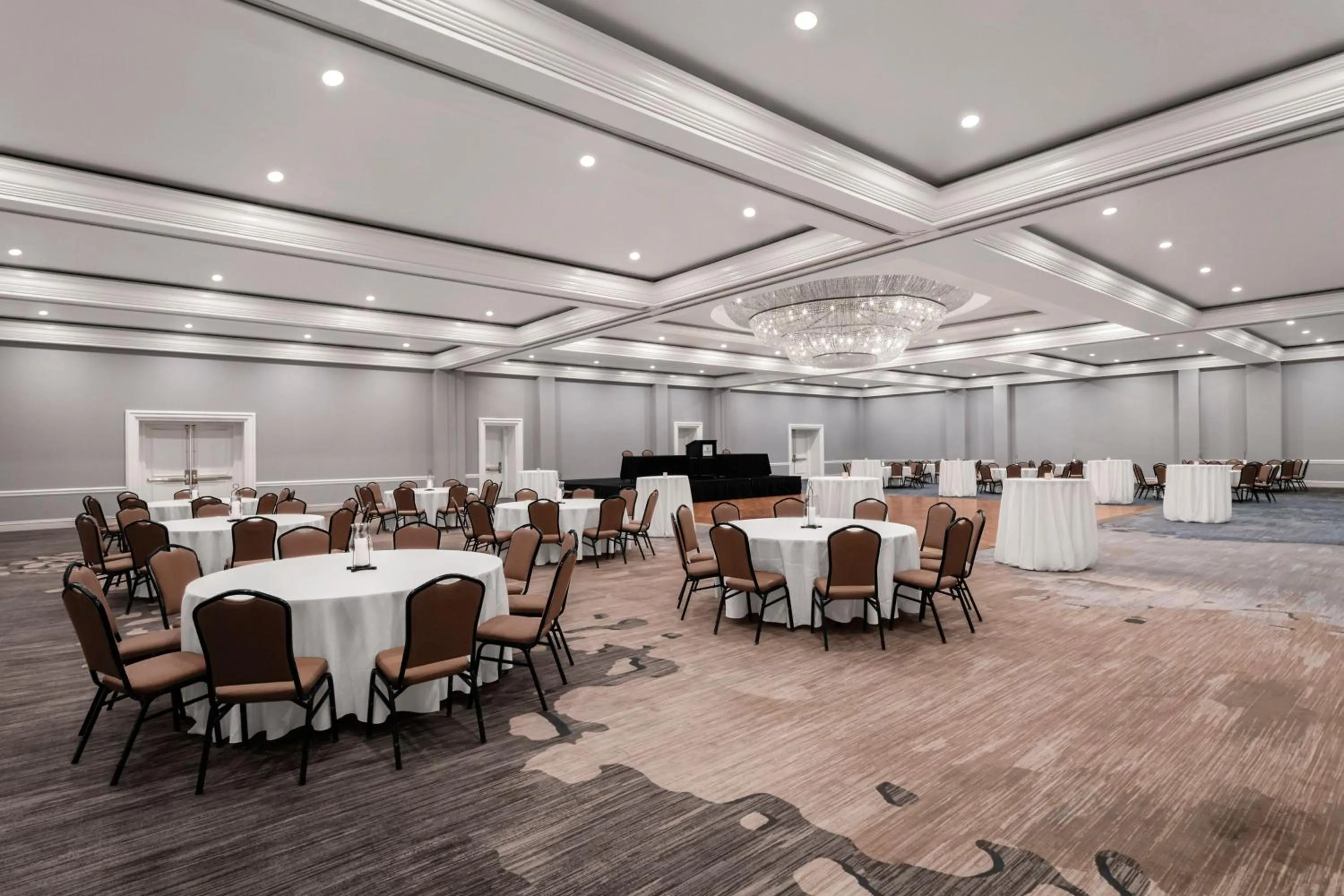 Meeting/conference room in Renaissance Newport Beach Hotel