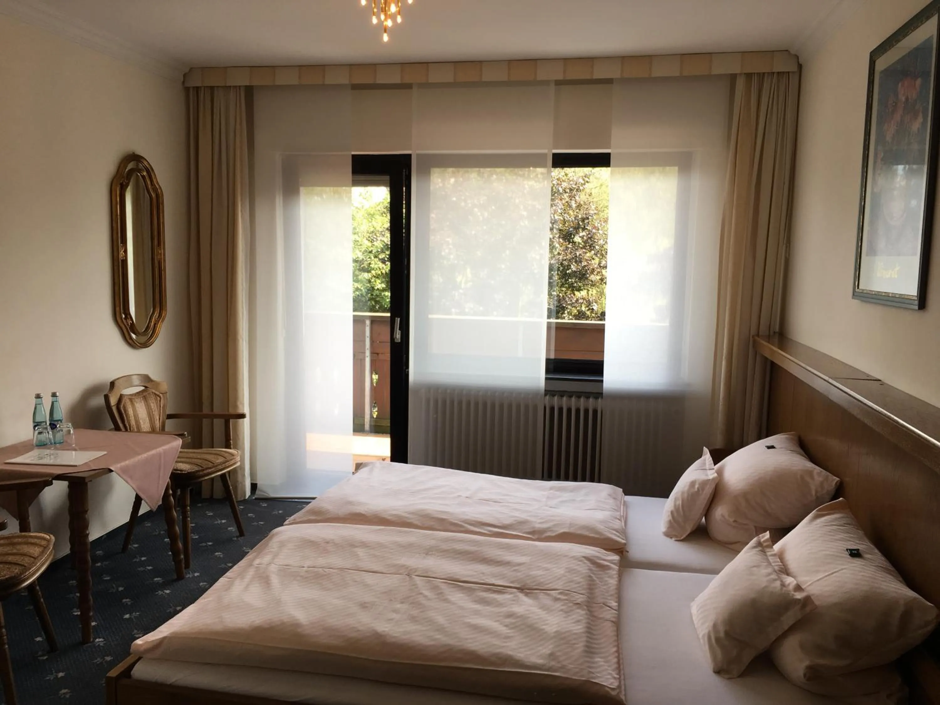 Bed in Gasthof zur Sonne Winzenhohl