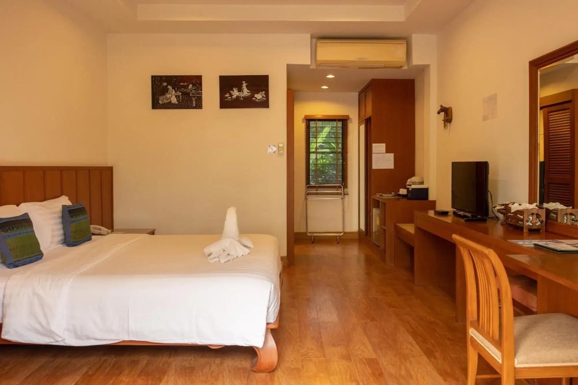 Villa with Garden View in Sailom Resort Bangsaphan Villa with Garden View in Sailom Resort Bangsaphan