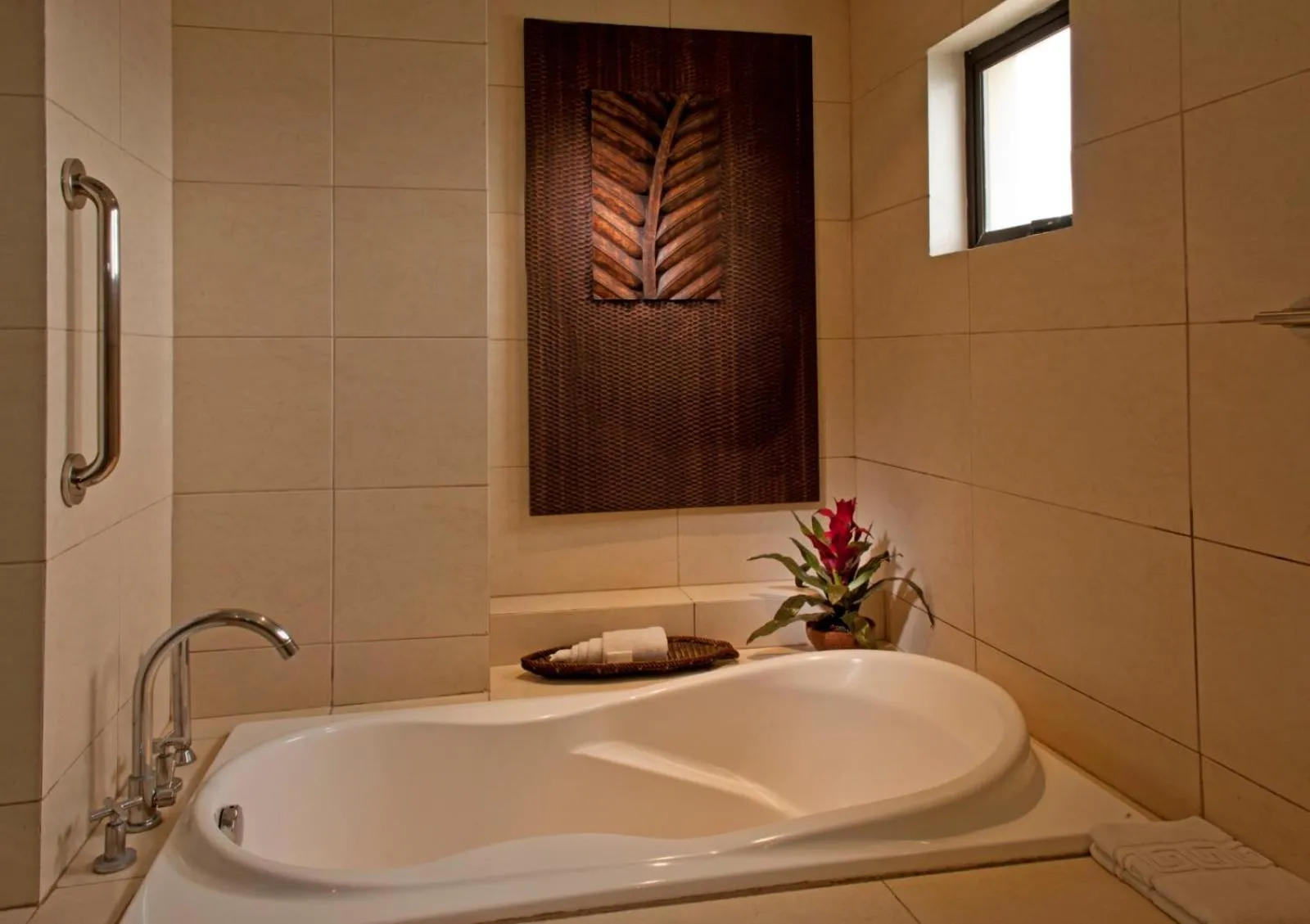 Bath in Costabella Tropical Beach Hotel