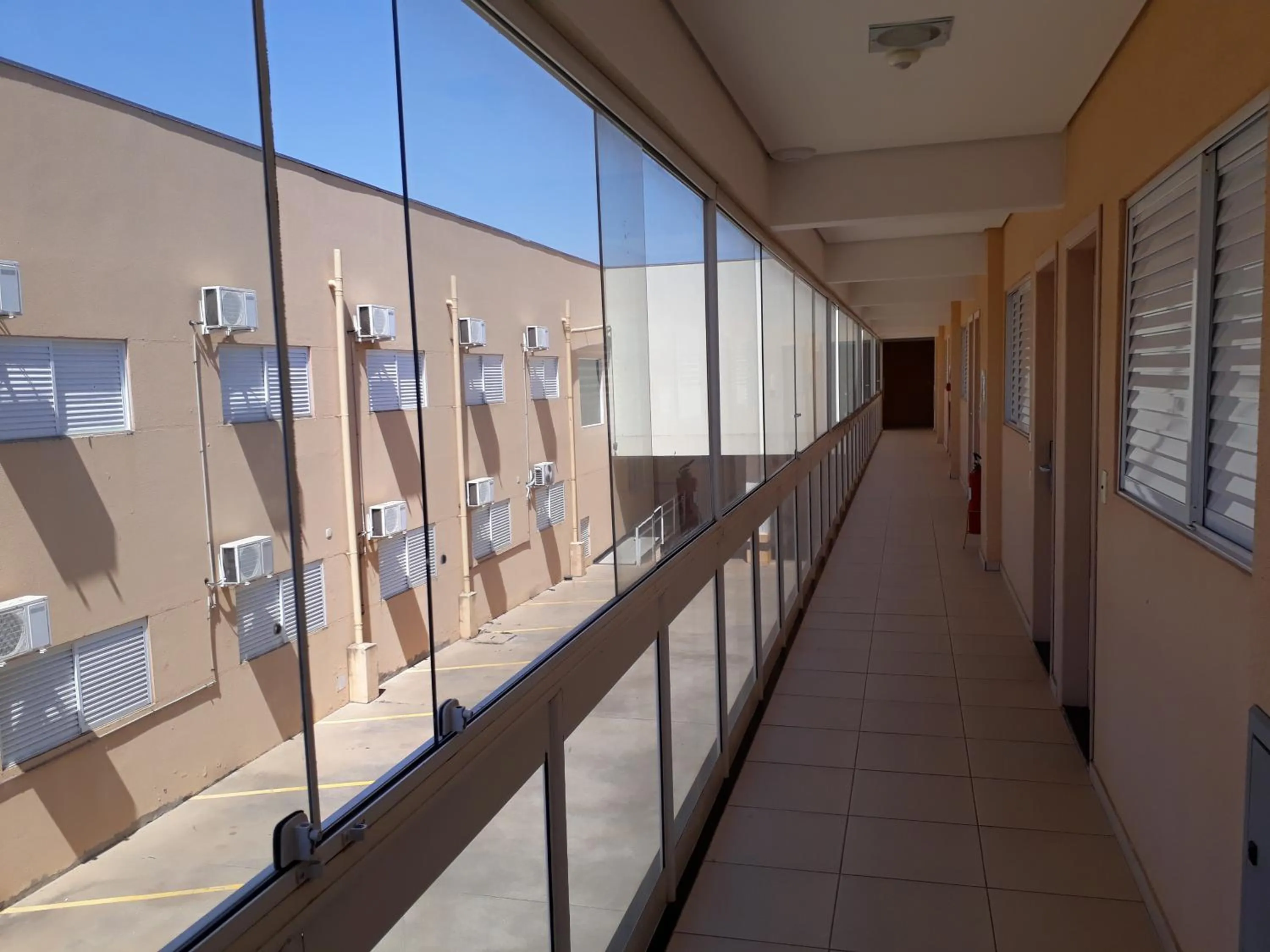 Area and facilities in Cristal Palace Inn