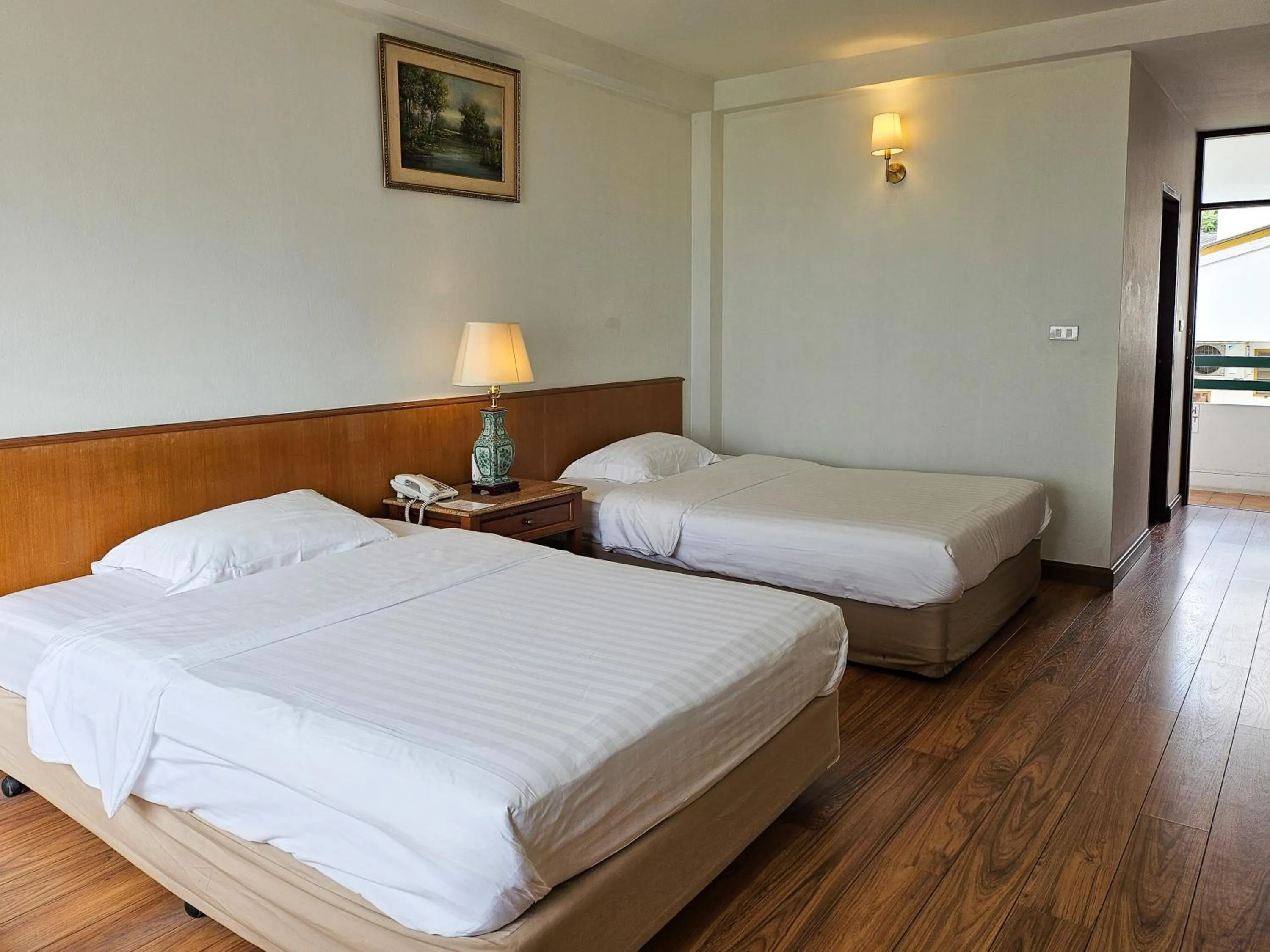 Bedroom, Bed in Sirin Hotel Hua Hin