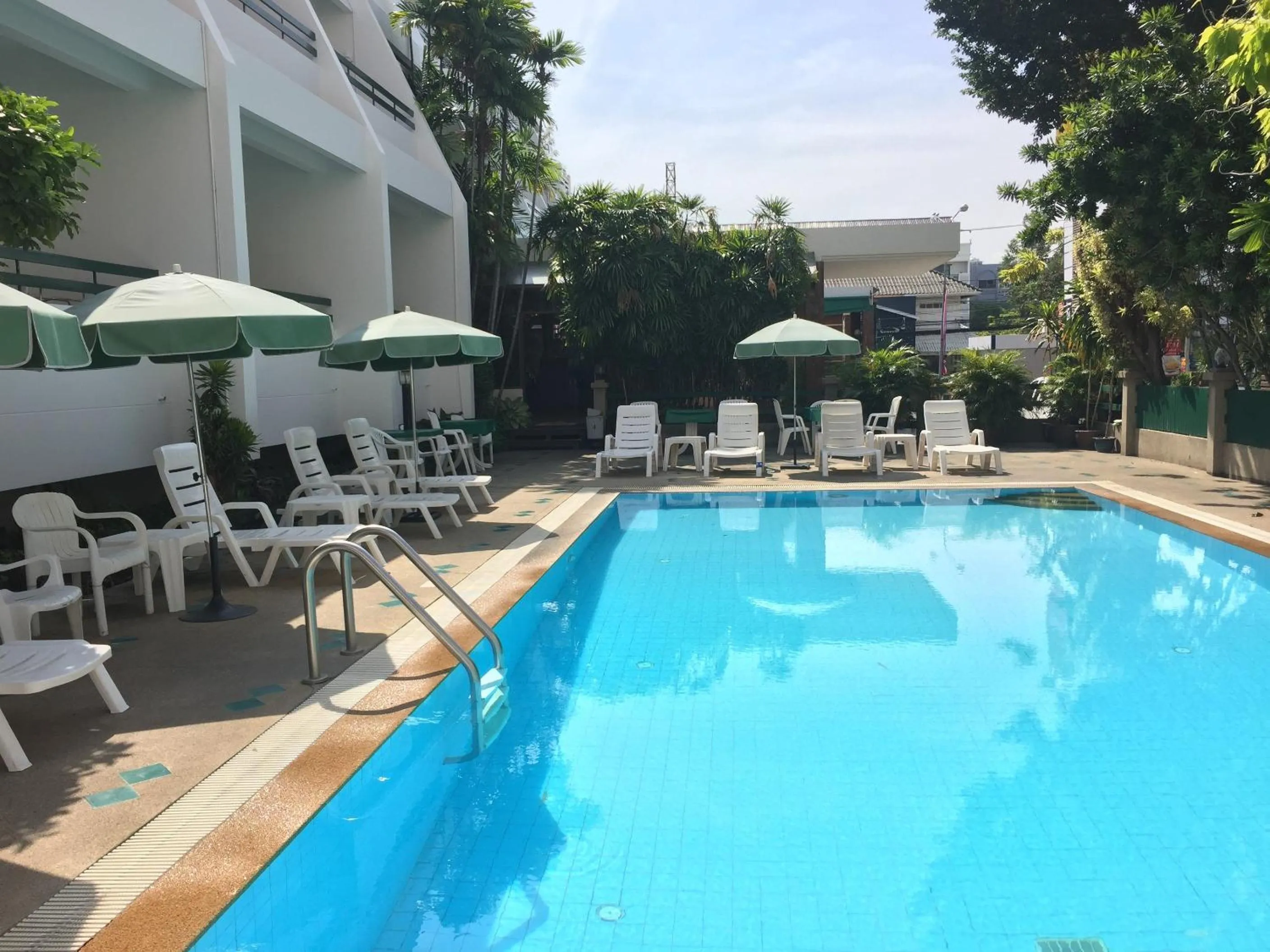 Swimming pool in Sirin Hotel Hua Hin