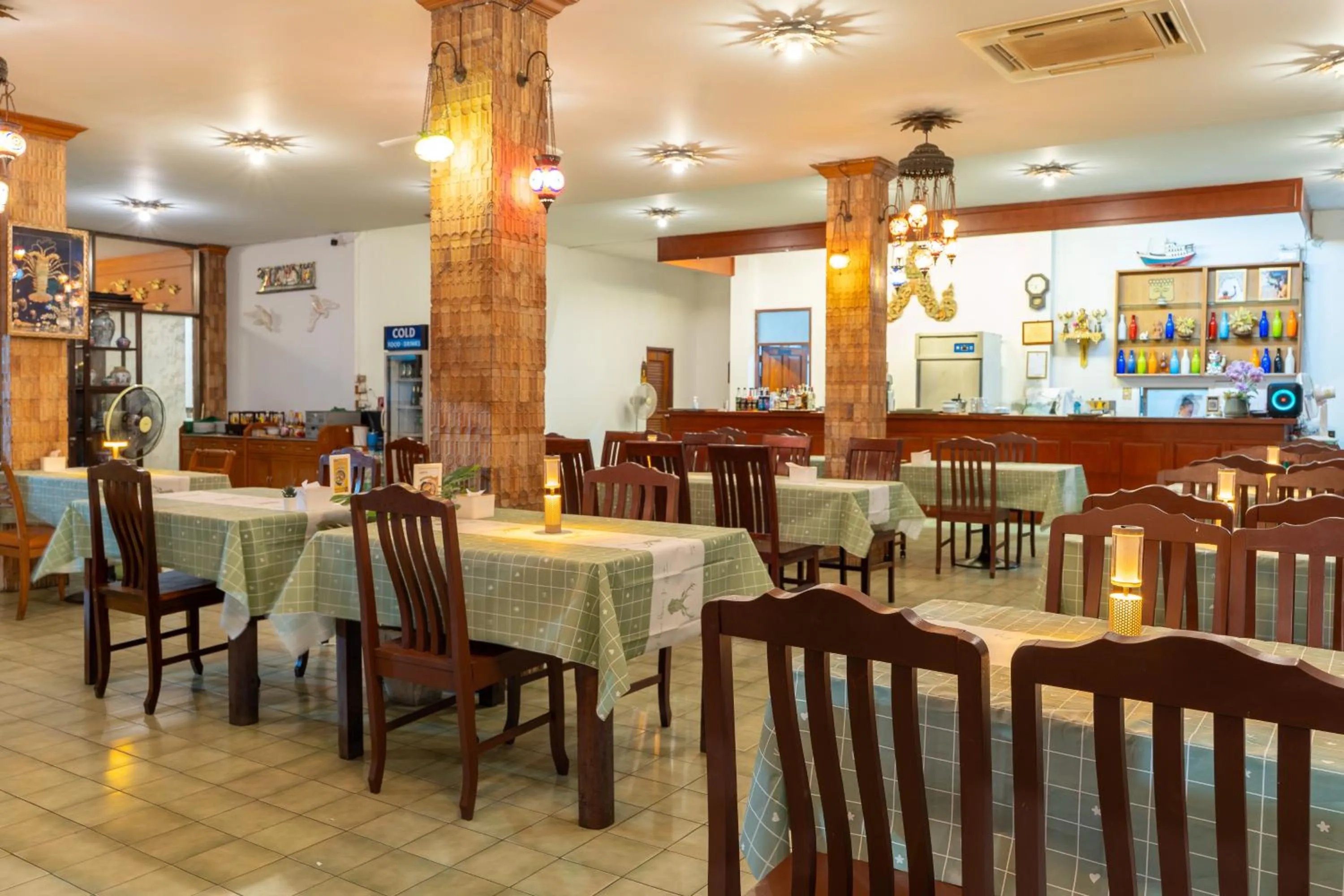 Restaurant/places to eat in Sirin Hotel Hua Hin
