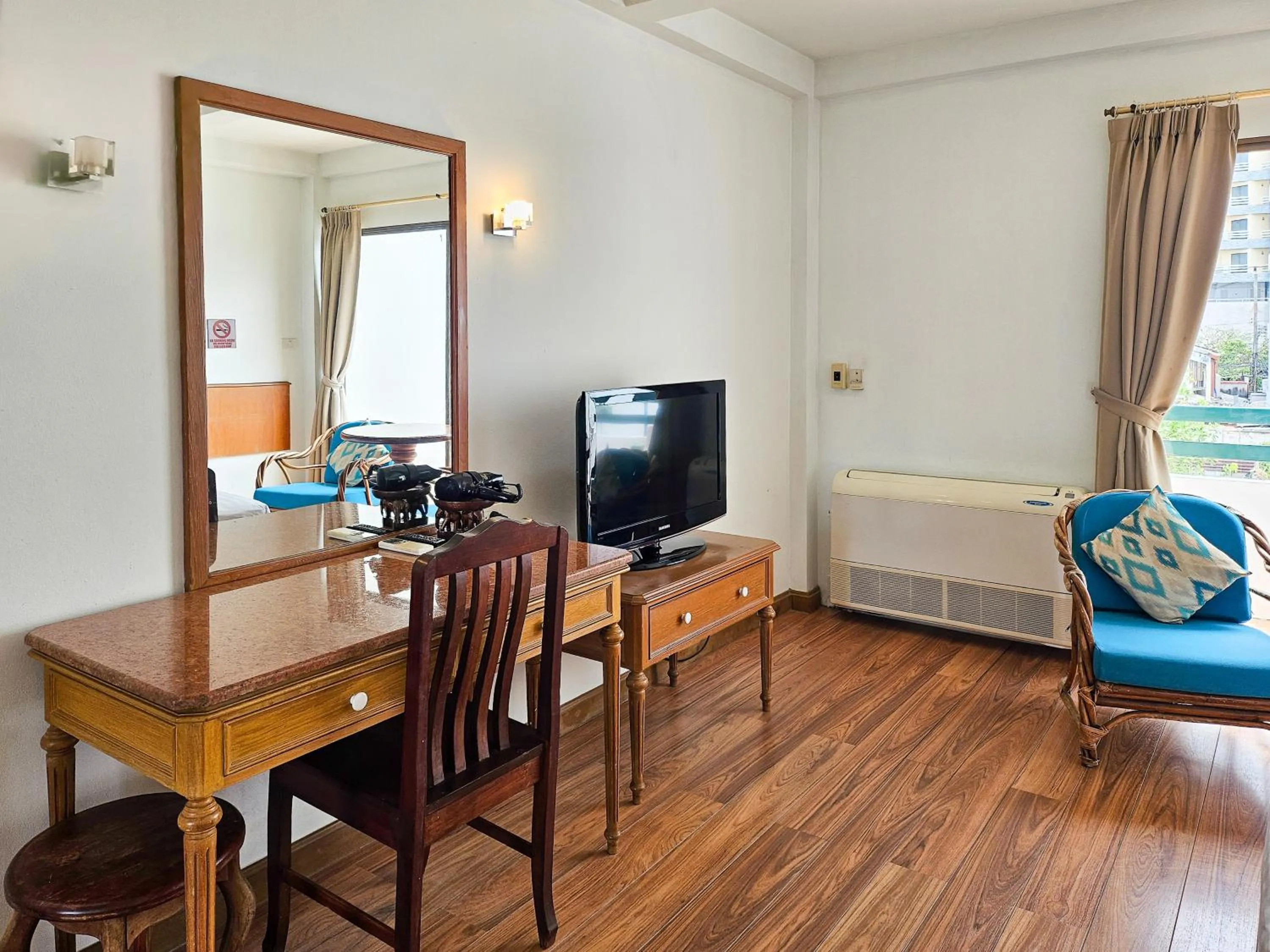 Bedroom, Bed in Sirin Hotel Hua Hin