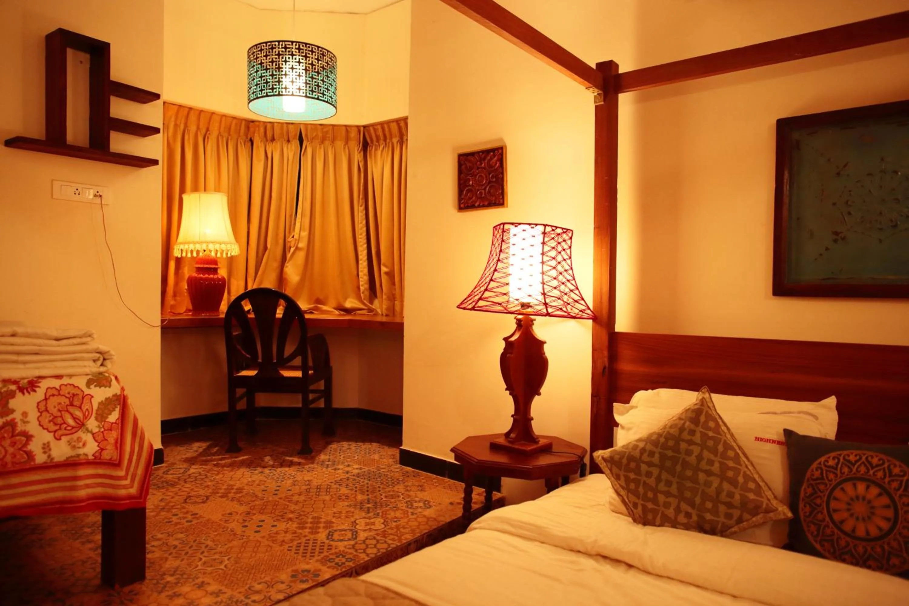 Living room, Bed in Hotel Villa Highnest - Oragadam -Sriperumbudur