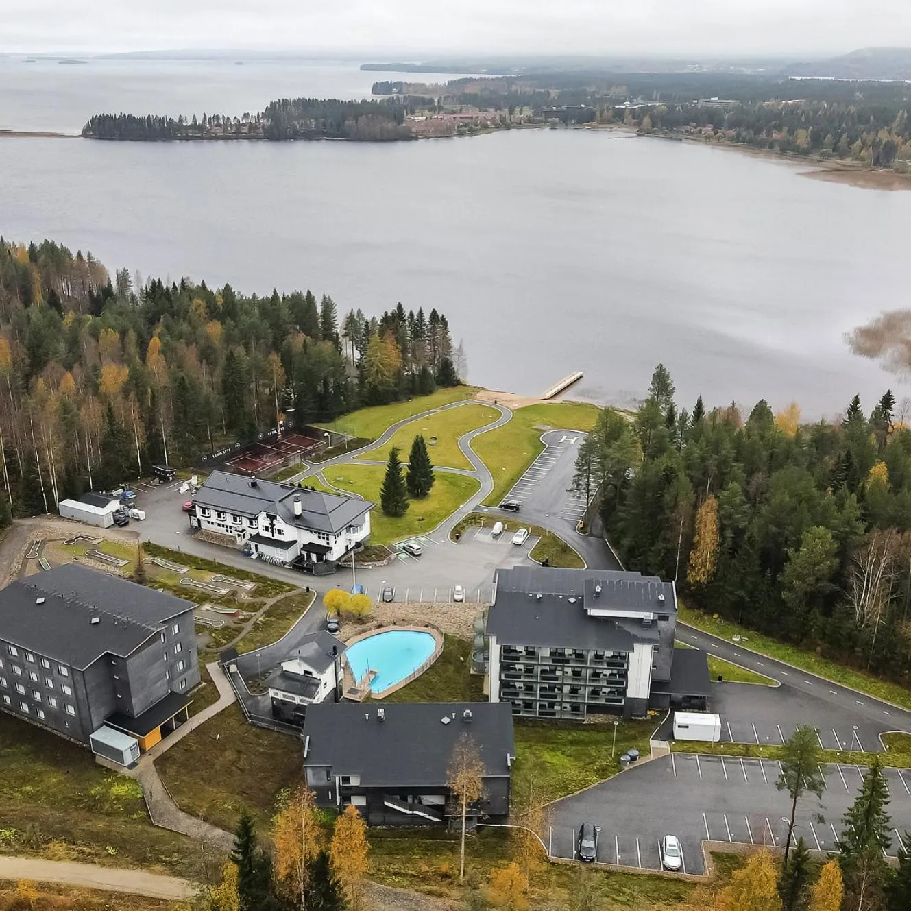 Property building in Hotel Aateli Lakeside