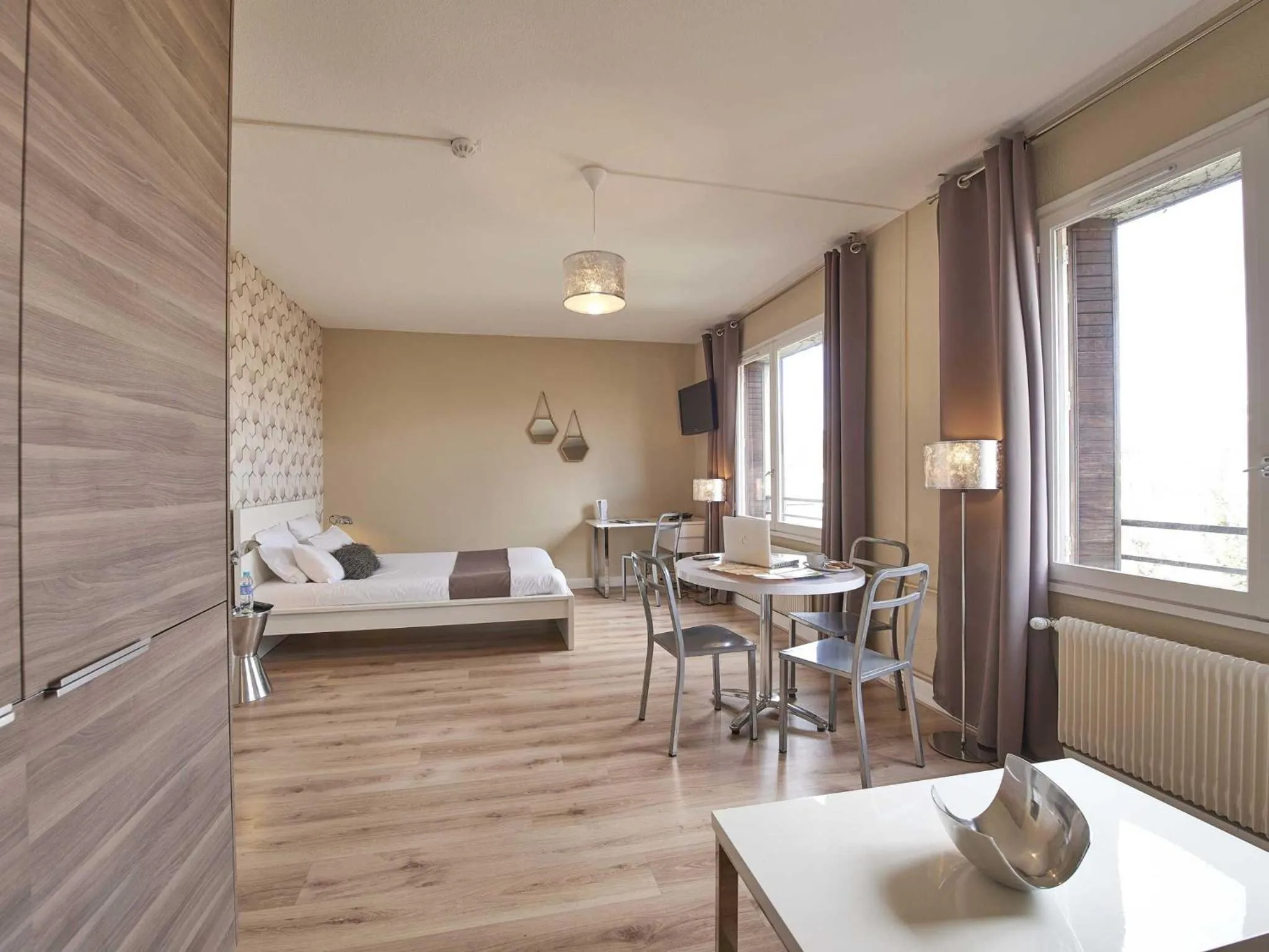 Bedroom in L'aparthoteL LhL