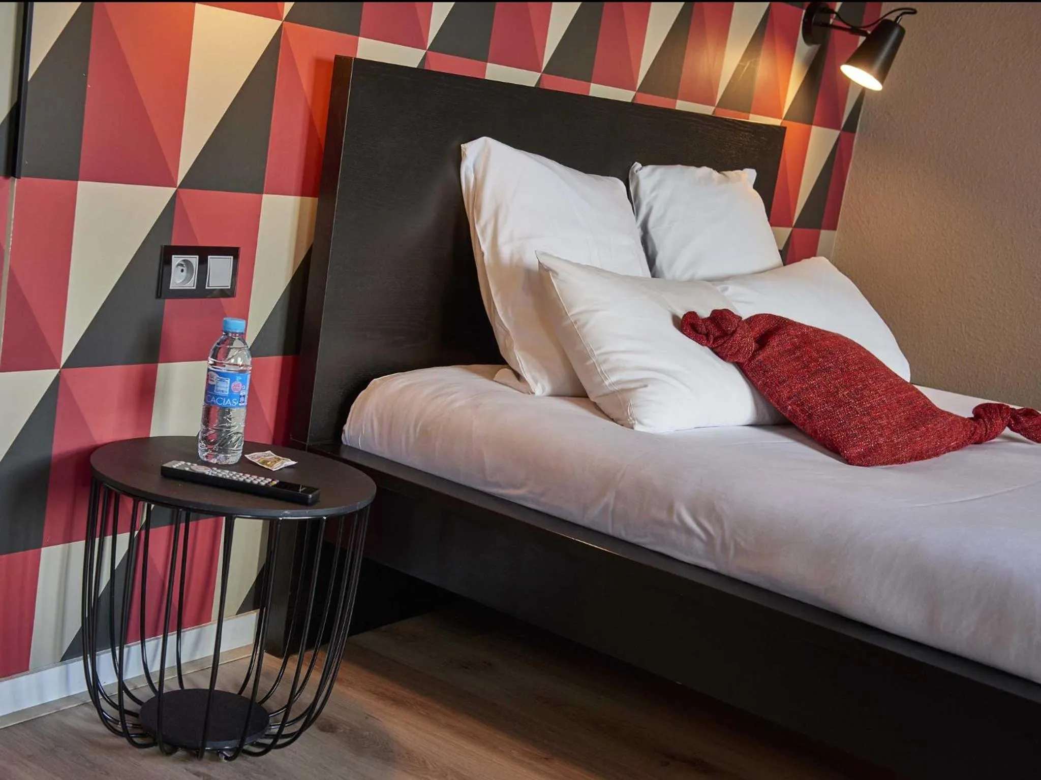 Decorative detail, Bed in L'aparthoteL LhL