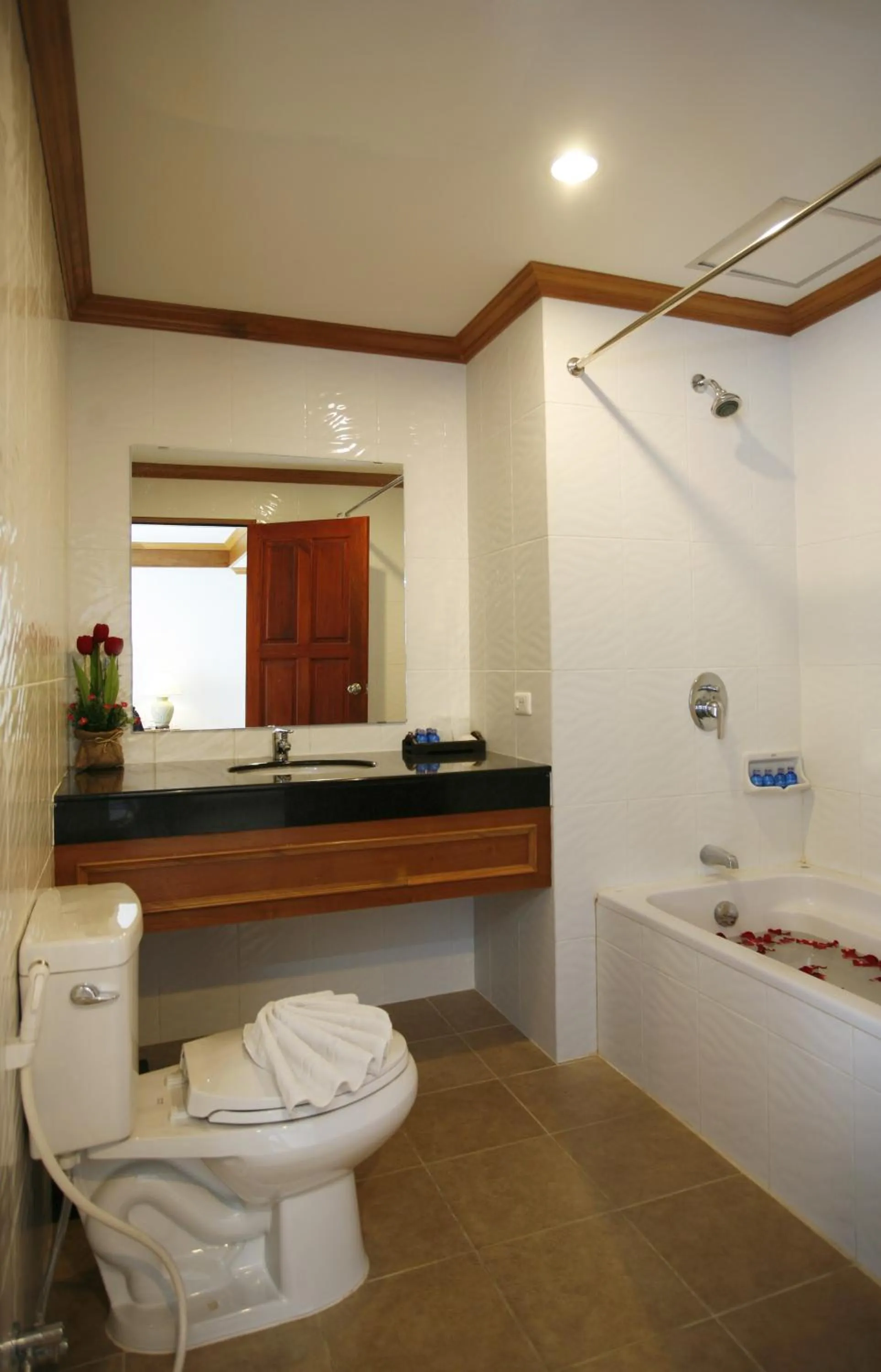 Bathroom in Jiraporn Hill Resort