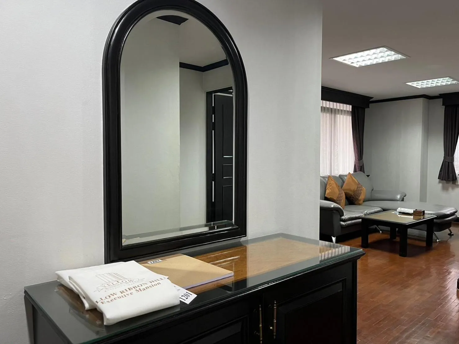 Living room in Yellow Ribbon Hills Boutique Suites