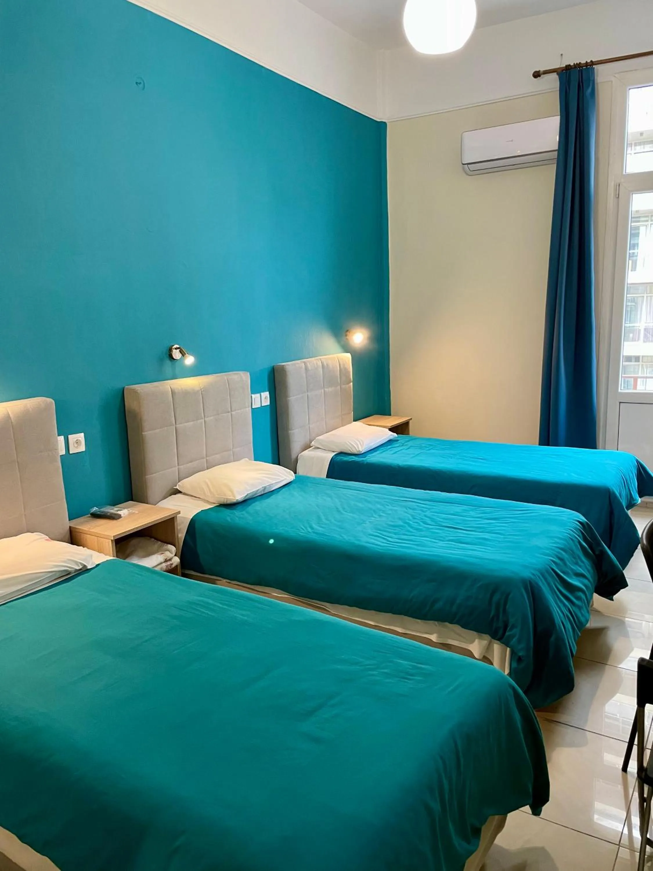 Photo of the whole room, Bed in Hotel Kastoria