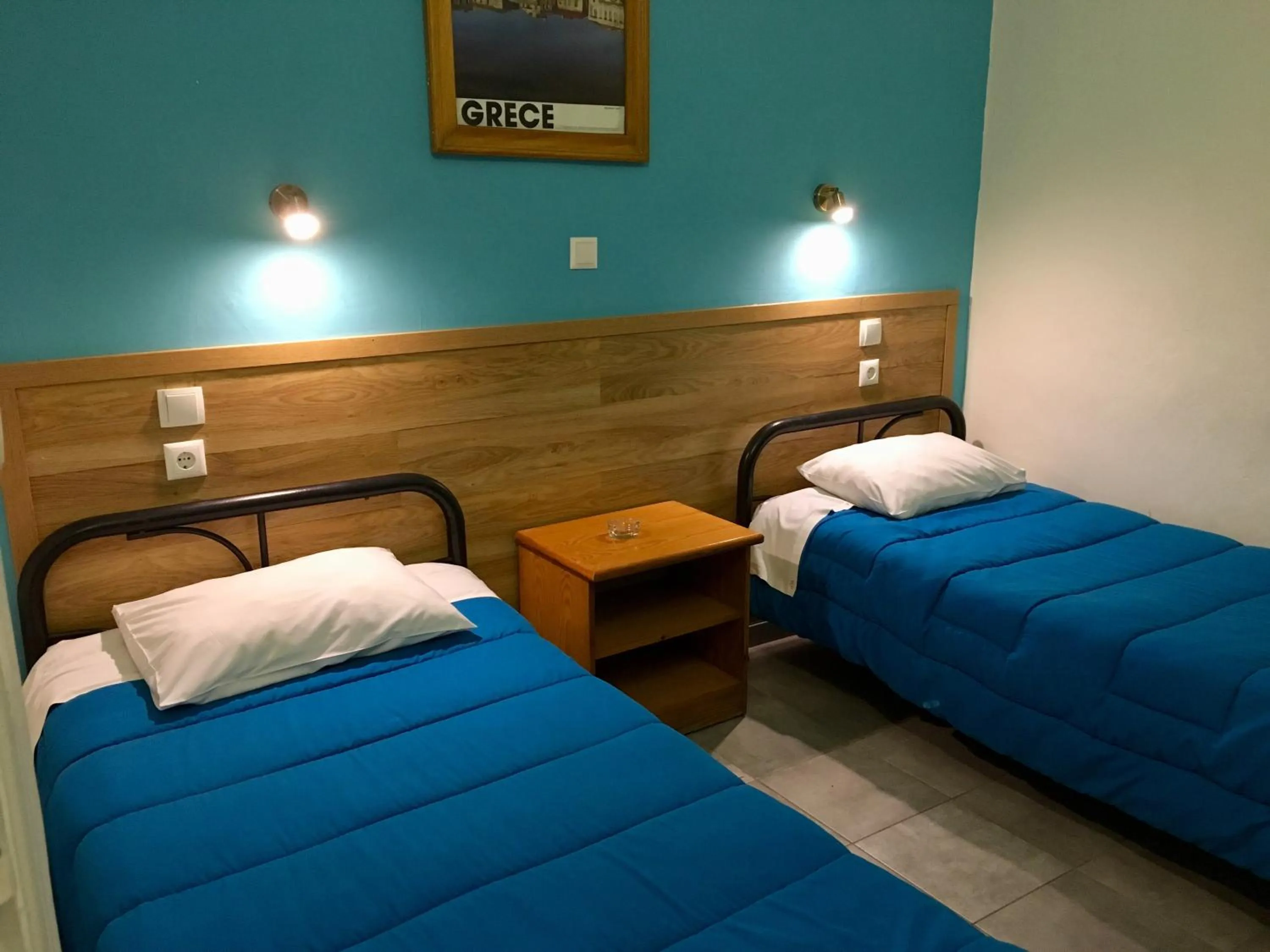 Bed in Hotel Kastoria