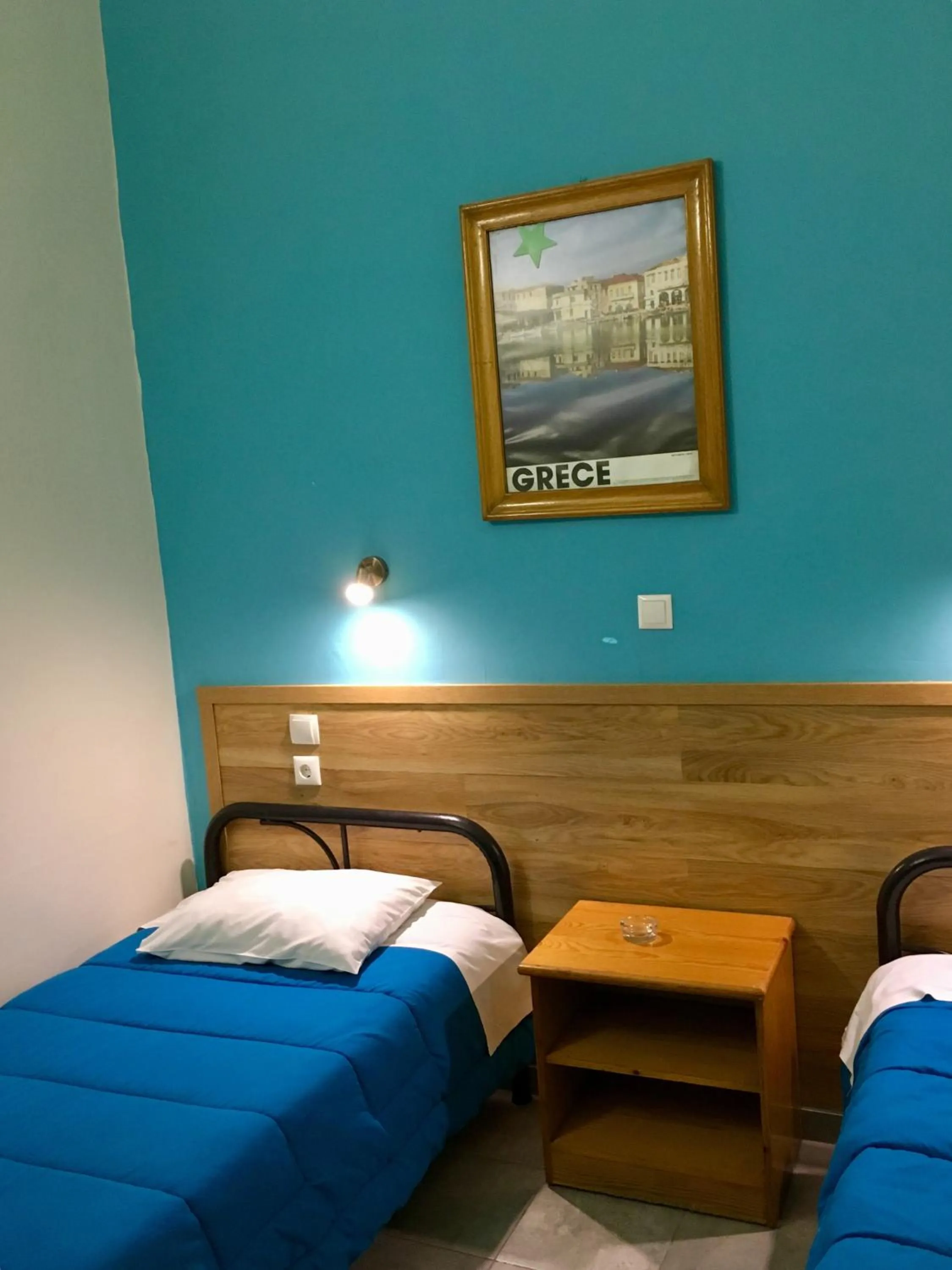 Bed in Hotel Kastoria