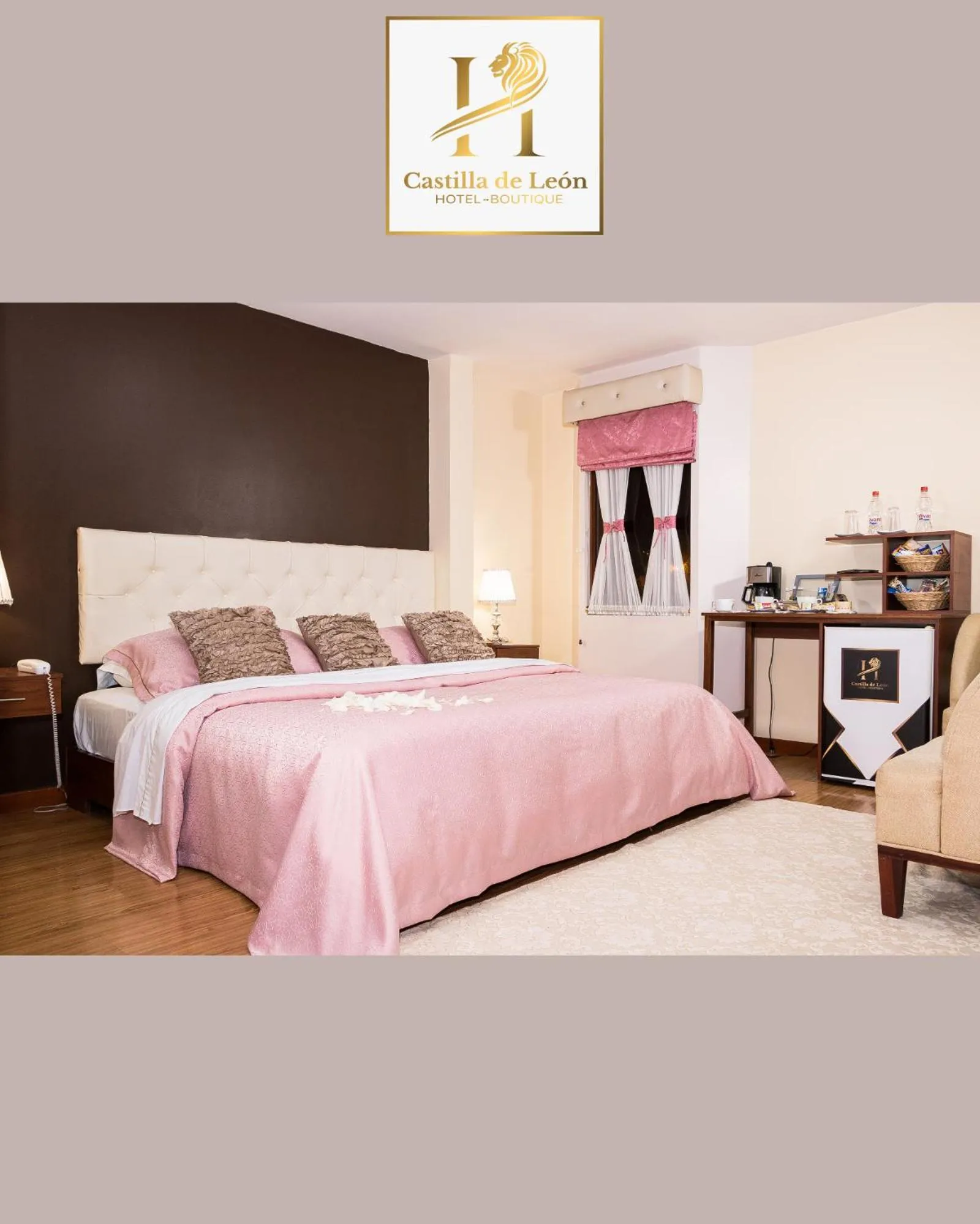 Property building, Bed in Hotel Boutique Castilla de Leòn