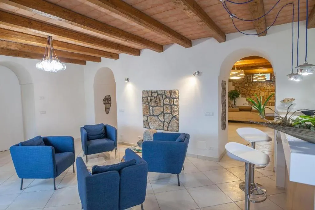 Seating area in Le Oreadi