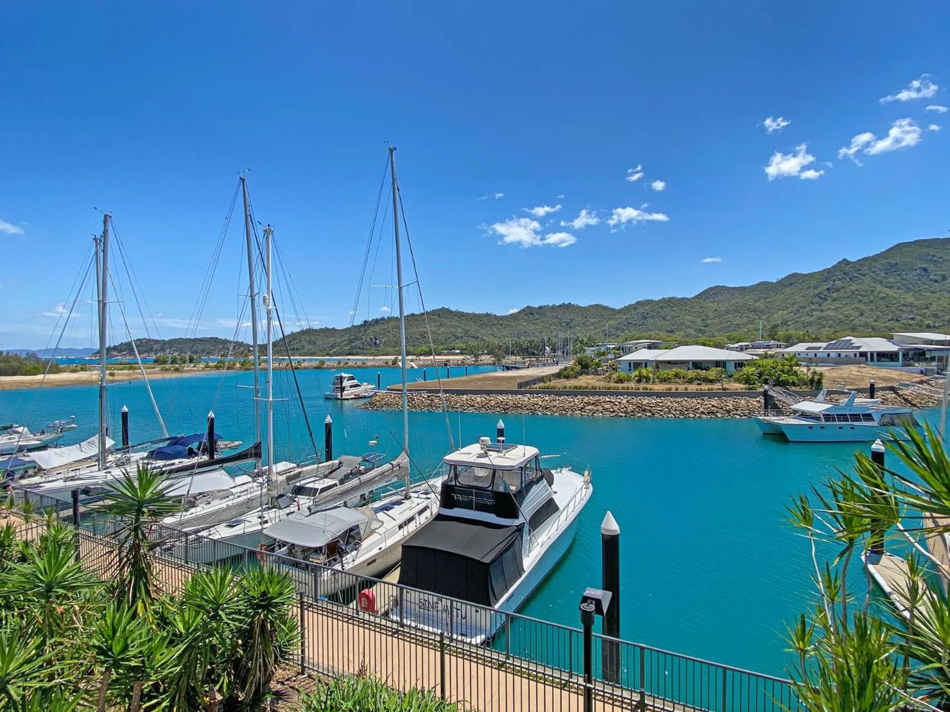 Blue on Blue Superior Studio Room 1221