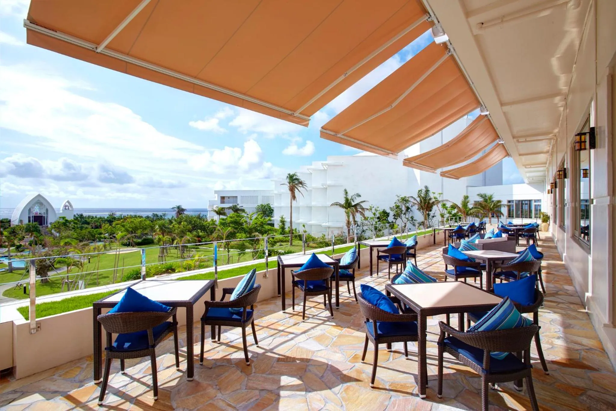 Restaurant/places to eat in ANA InterContinental Ishigaki Resort by IHG