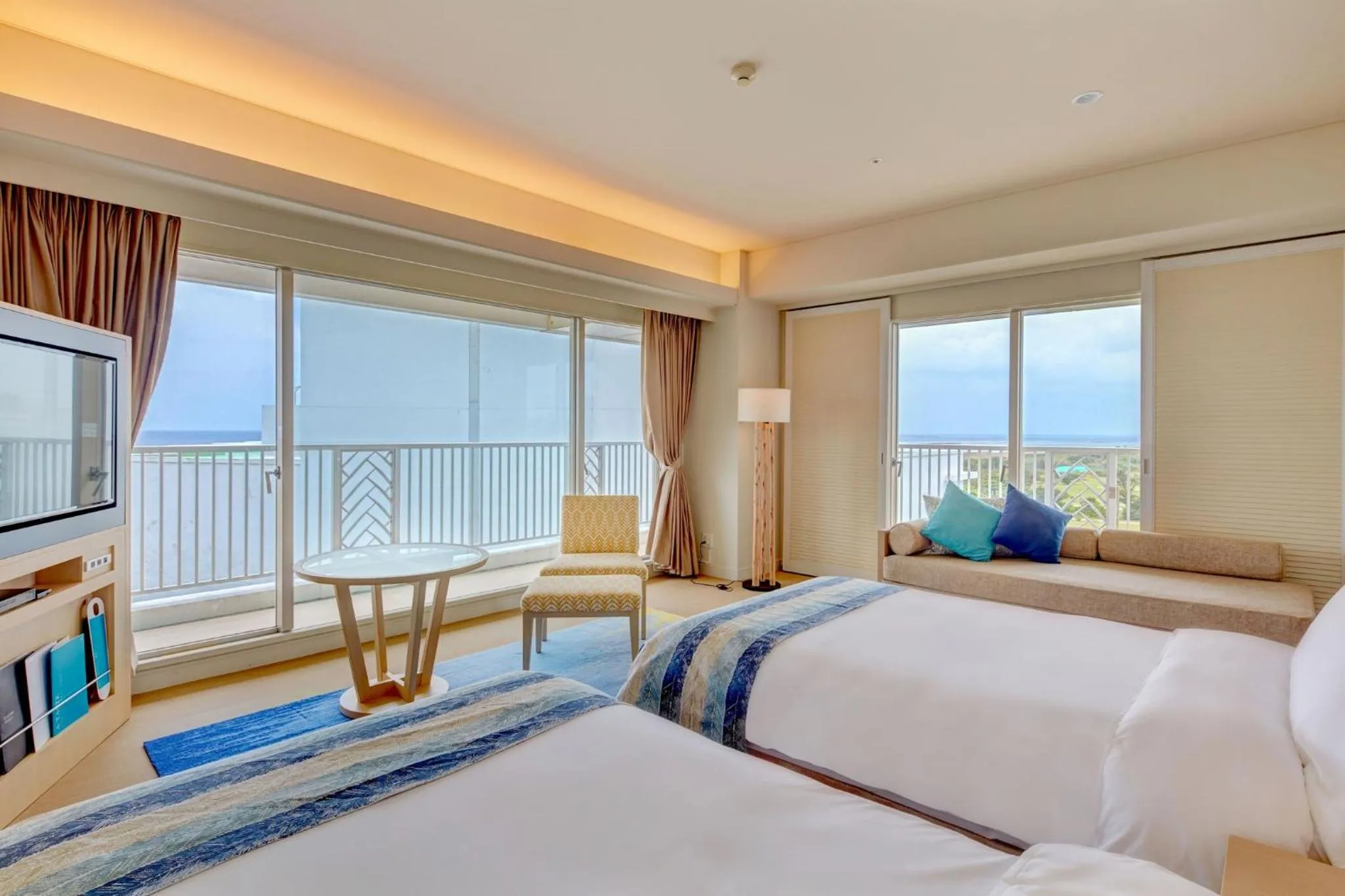 Ocean Wing Corner Classic Twin Room in ANA InterContinental Ishigaki Resort by IHG
