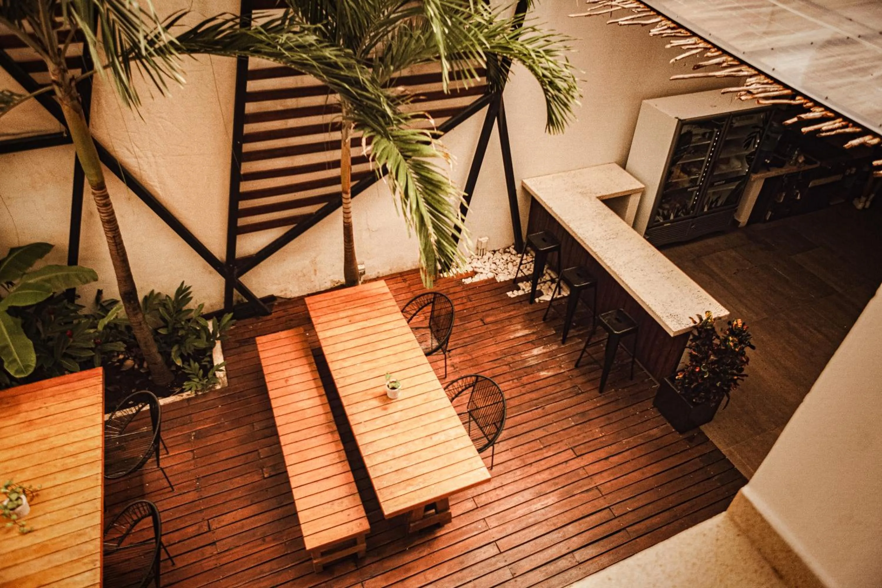 Communal kitchen in Nomads Hotel & Rooftop Pool Cancun