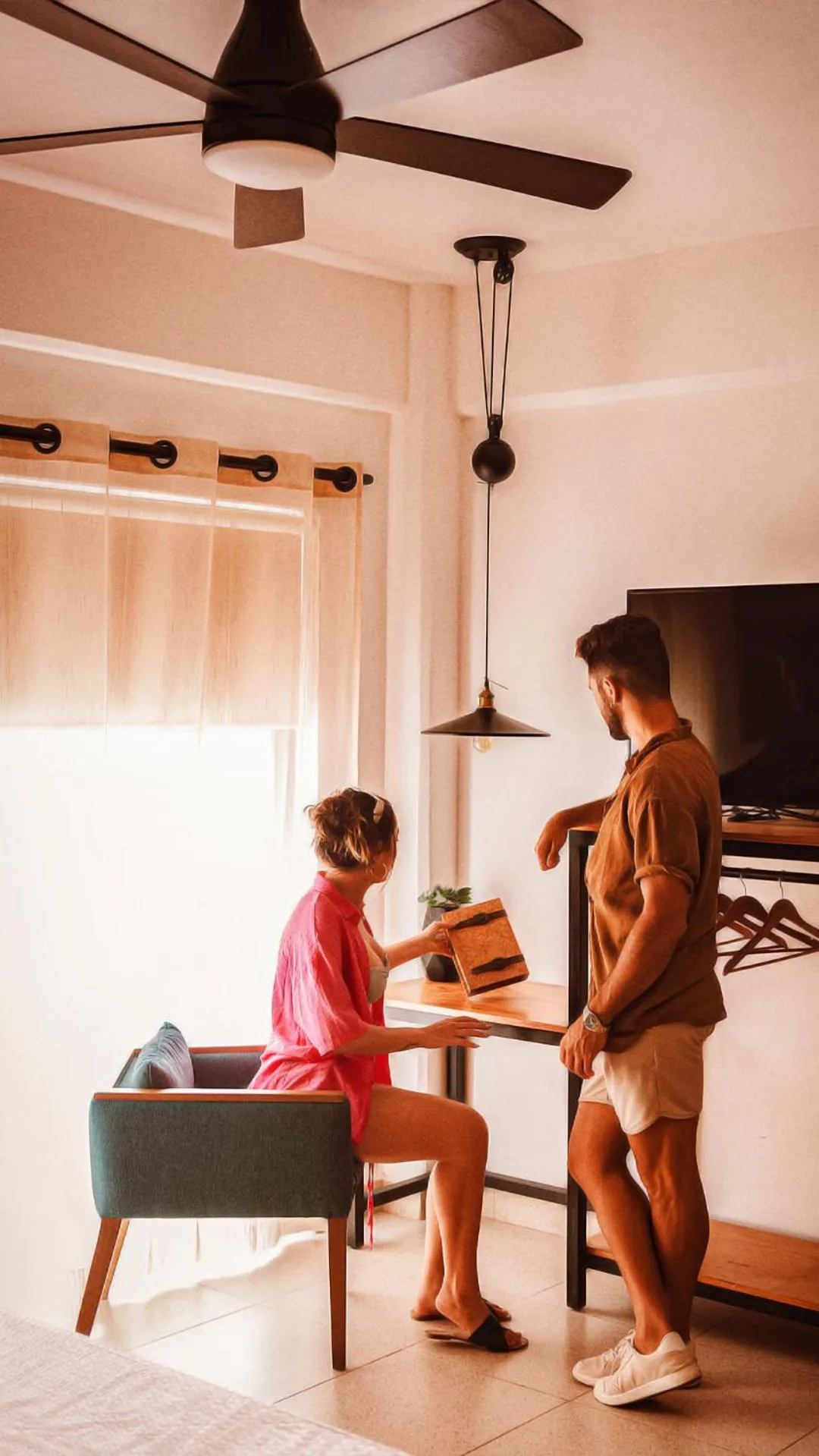 TV and multimedia in Nomads Hotel & Rooftop Pool Cancun