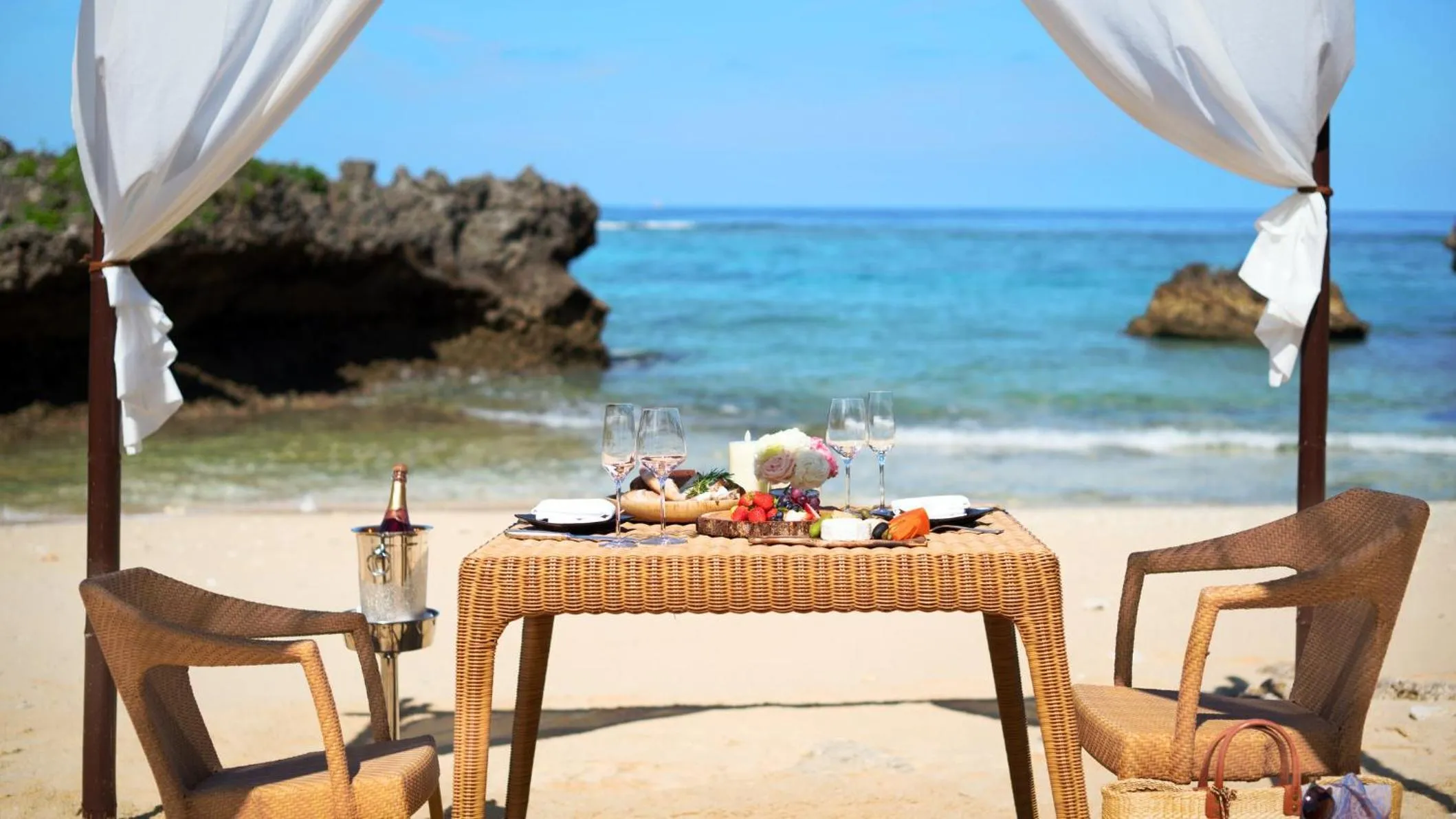 Restaurant/places to eat in ANA InterContinental Manza Beach Resort by IHG