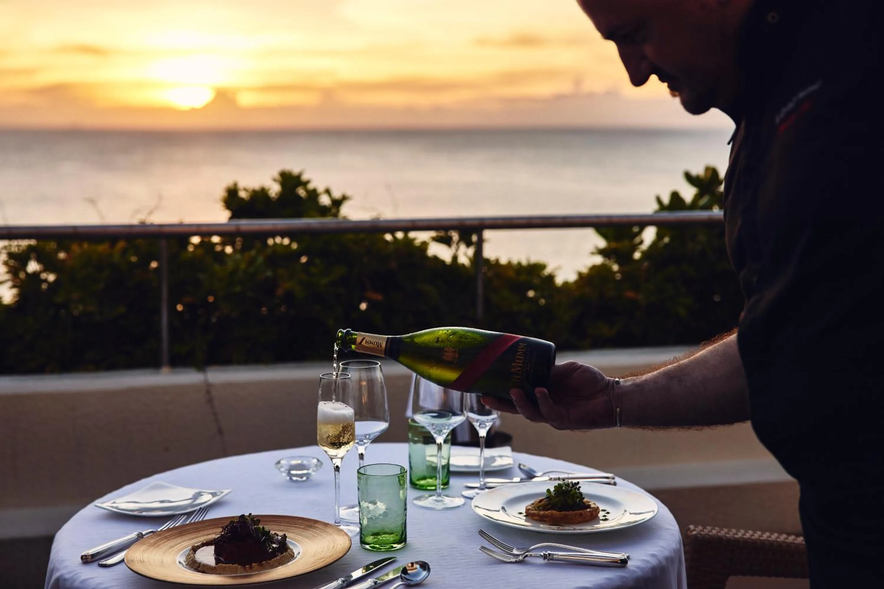 Photo of the whole room in ANA InterContinental Manza Beach Resort by IHG