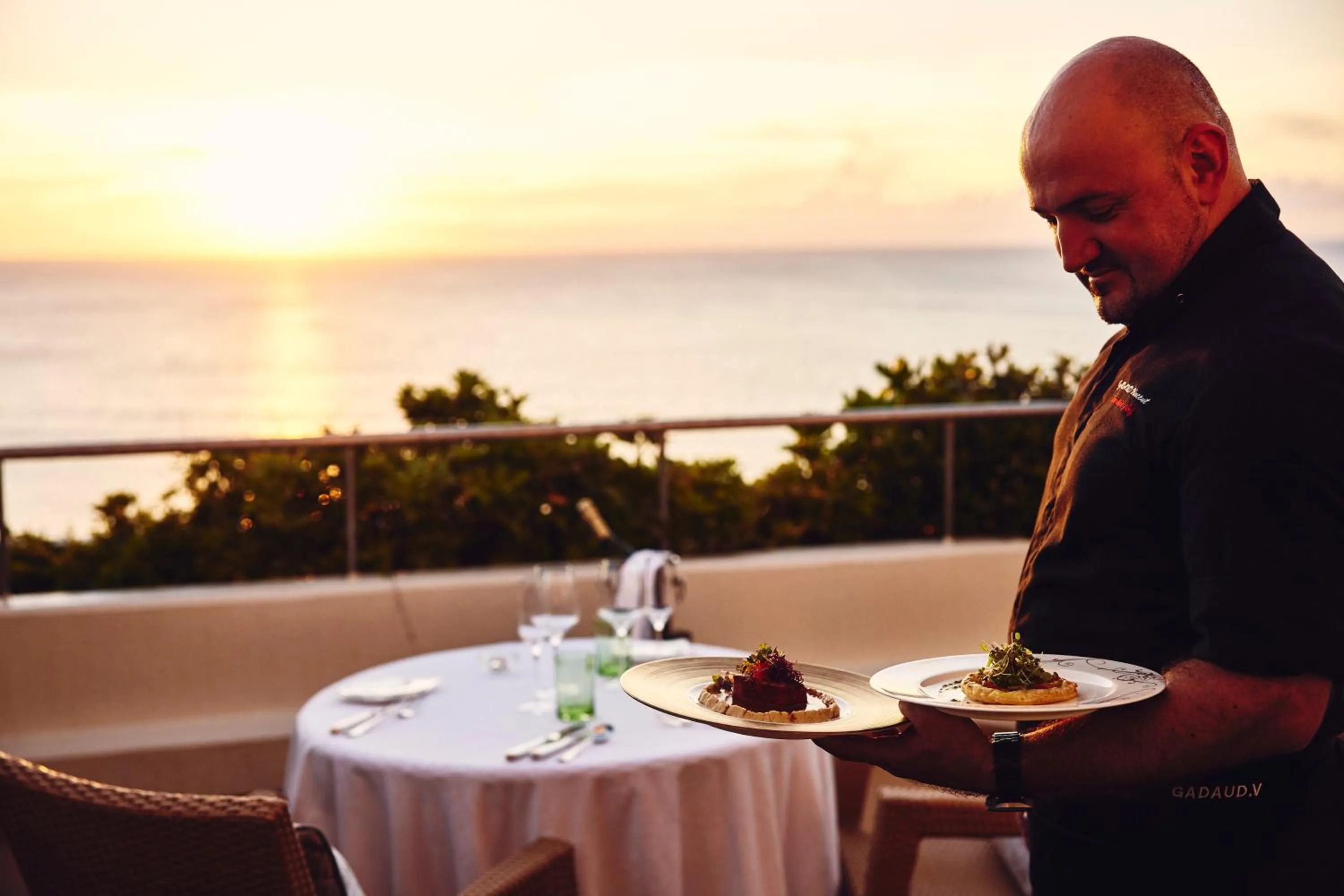 Photo of the whole room in ANA InterContinental Manza Beach Resort by IHG