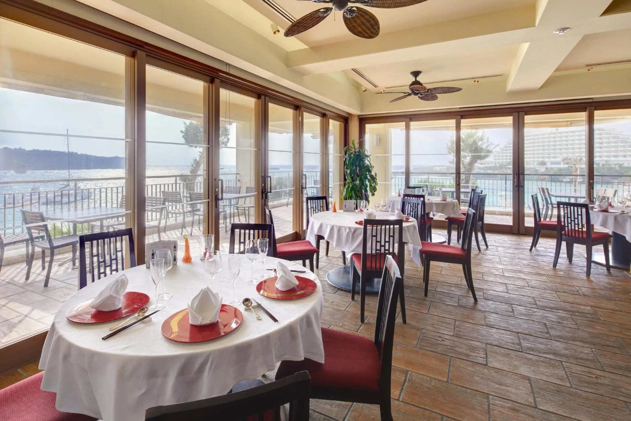 Restaurant/places to eat in ANA InterContinental Manza Beach Resort by IHG