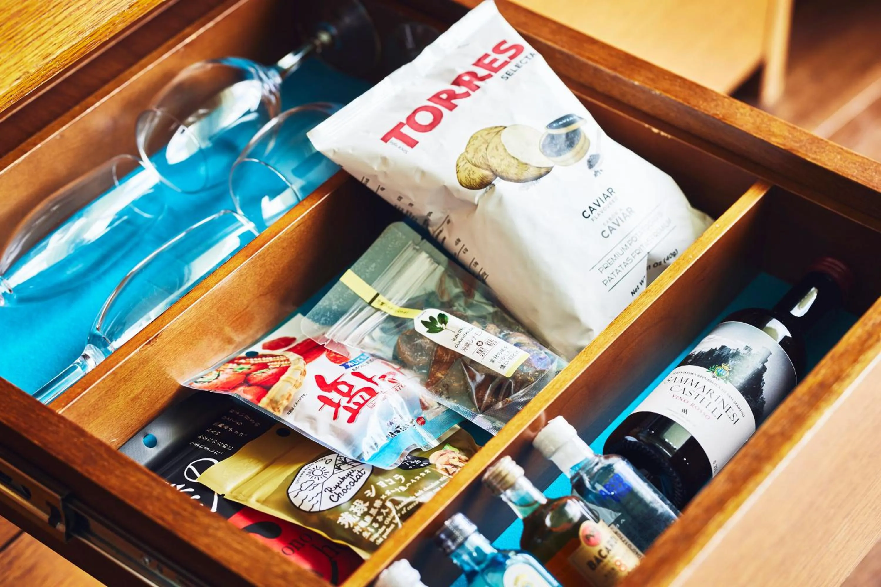 Photo of the whole room in ANA InterContinental Manza Beach Resort by IHG