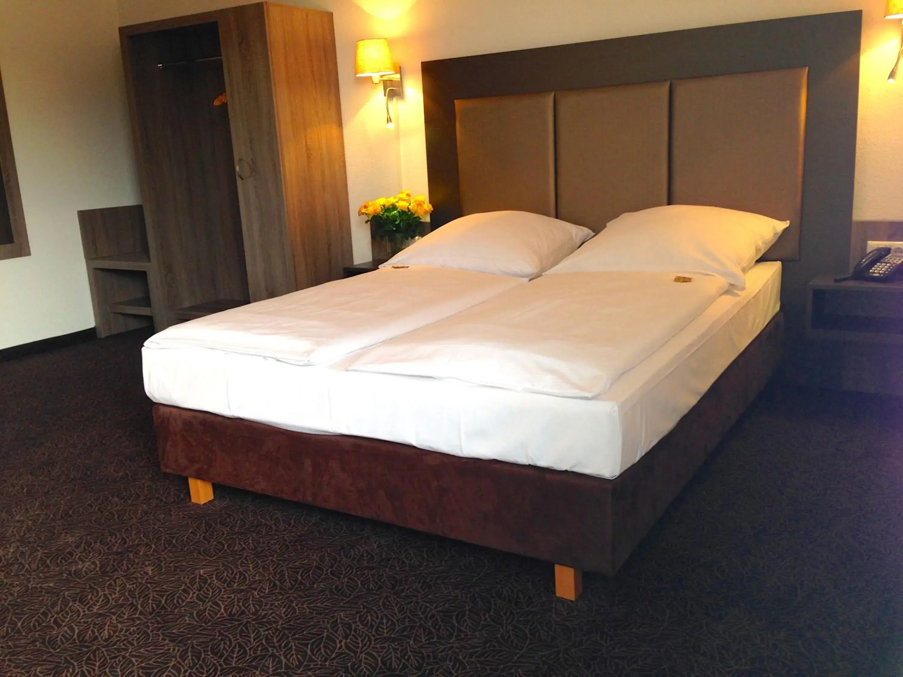 Double or Twin Room in City Hotel Wiesbaden Double or Twin Room in City Hotel Wiesbaden