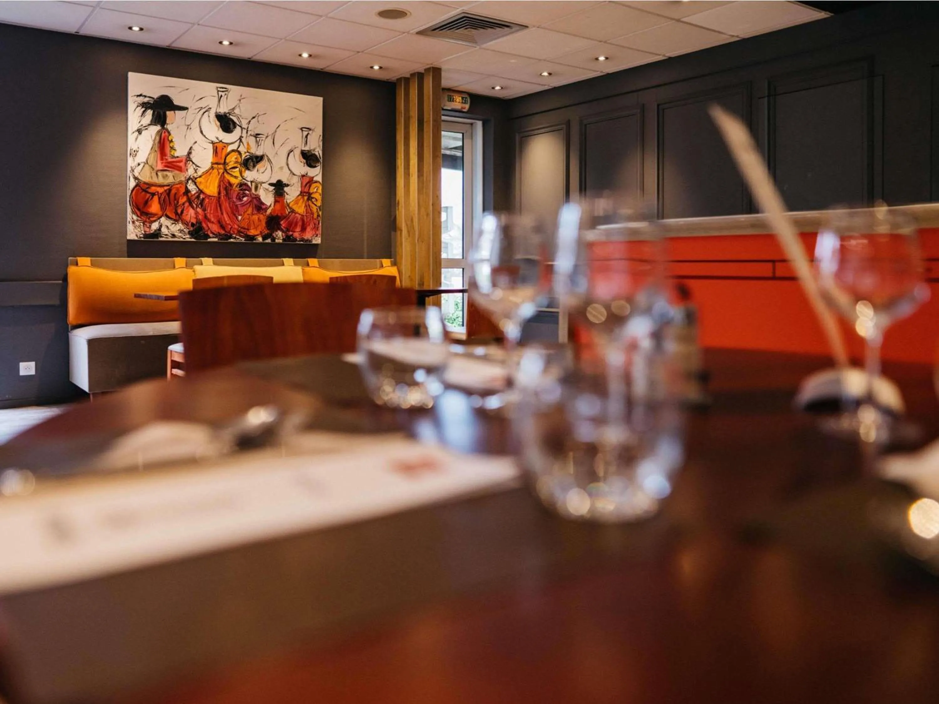 Restaurant/places to eat in ibis Quimper