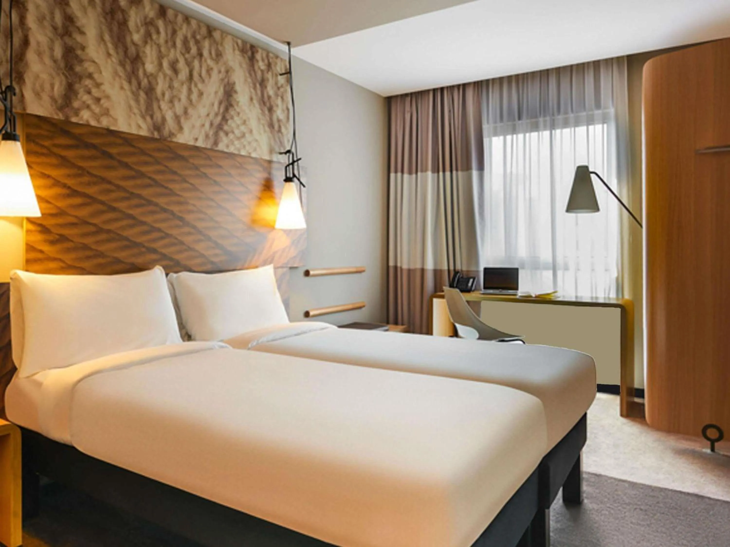 Bedroom, Bed in ibis Quimper