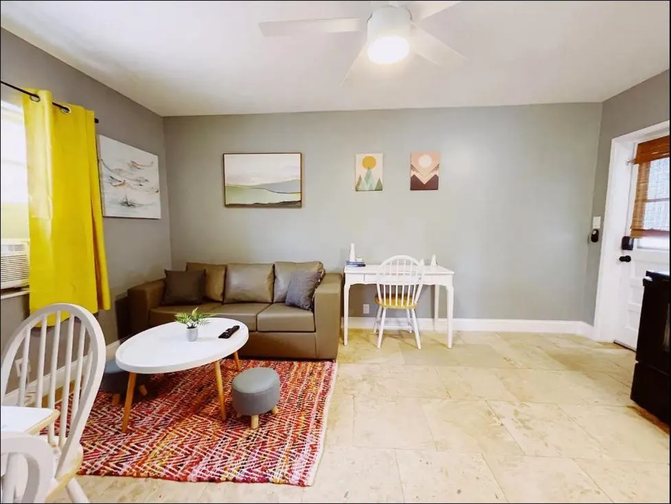 Living room in Sea Steps By Lowkl