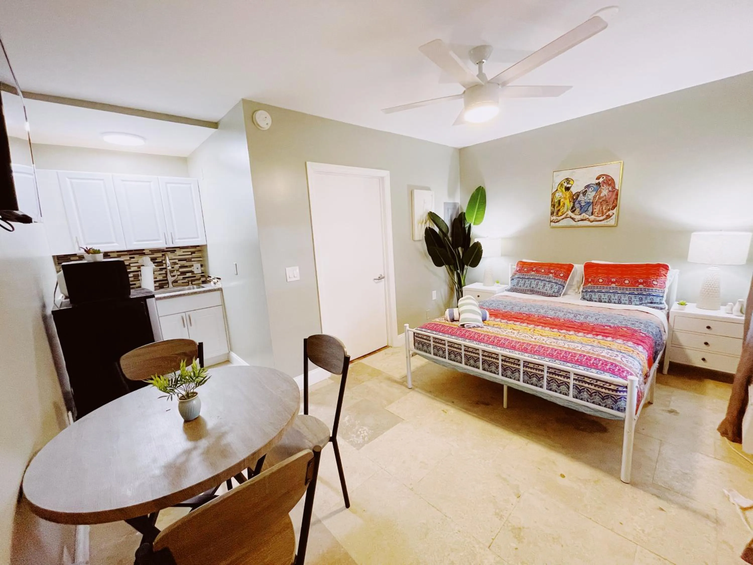 Bed in Sea Steps By Lowkl