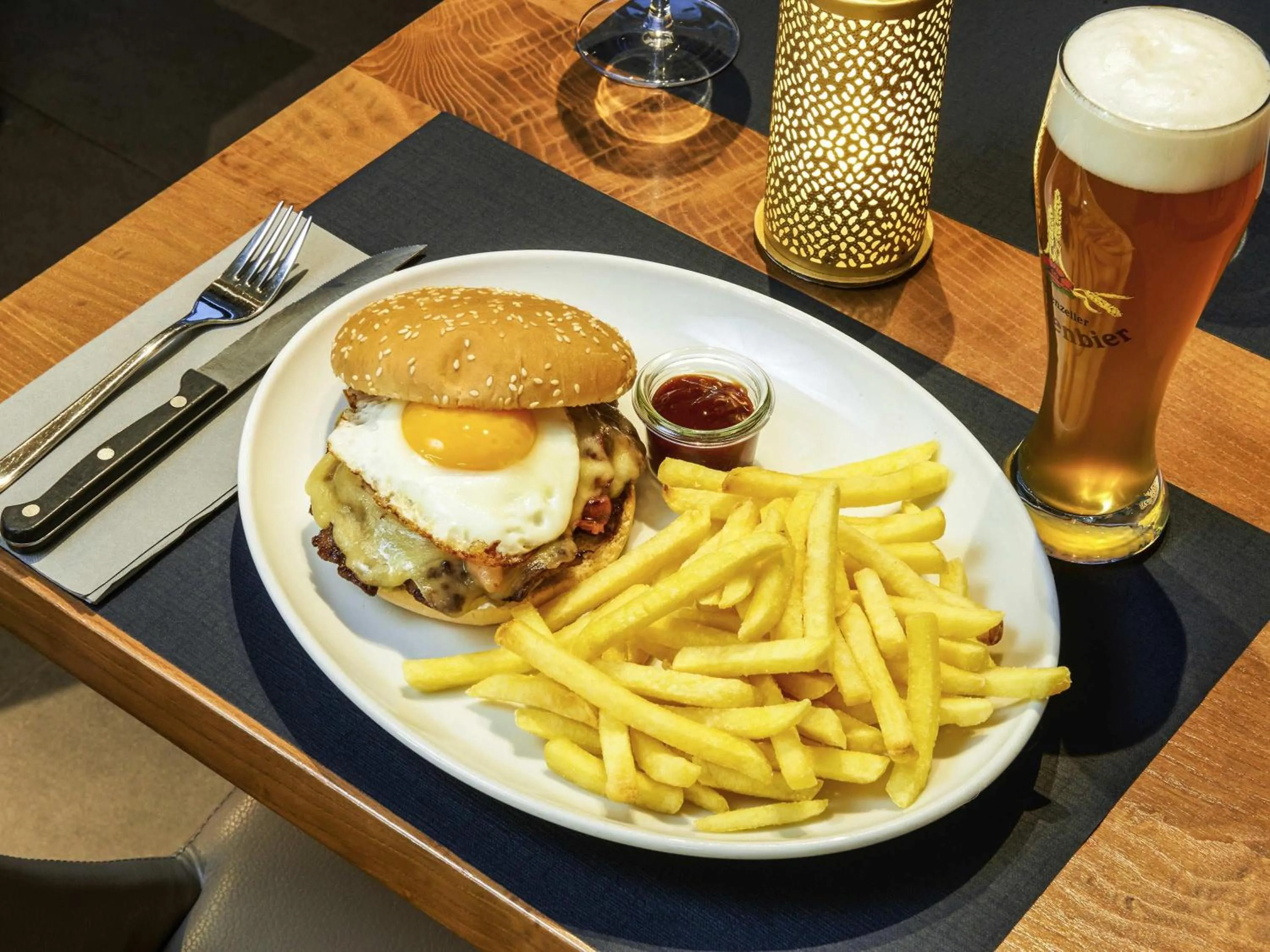 Restaurant/places to eat in ibis Zurich Adliswil