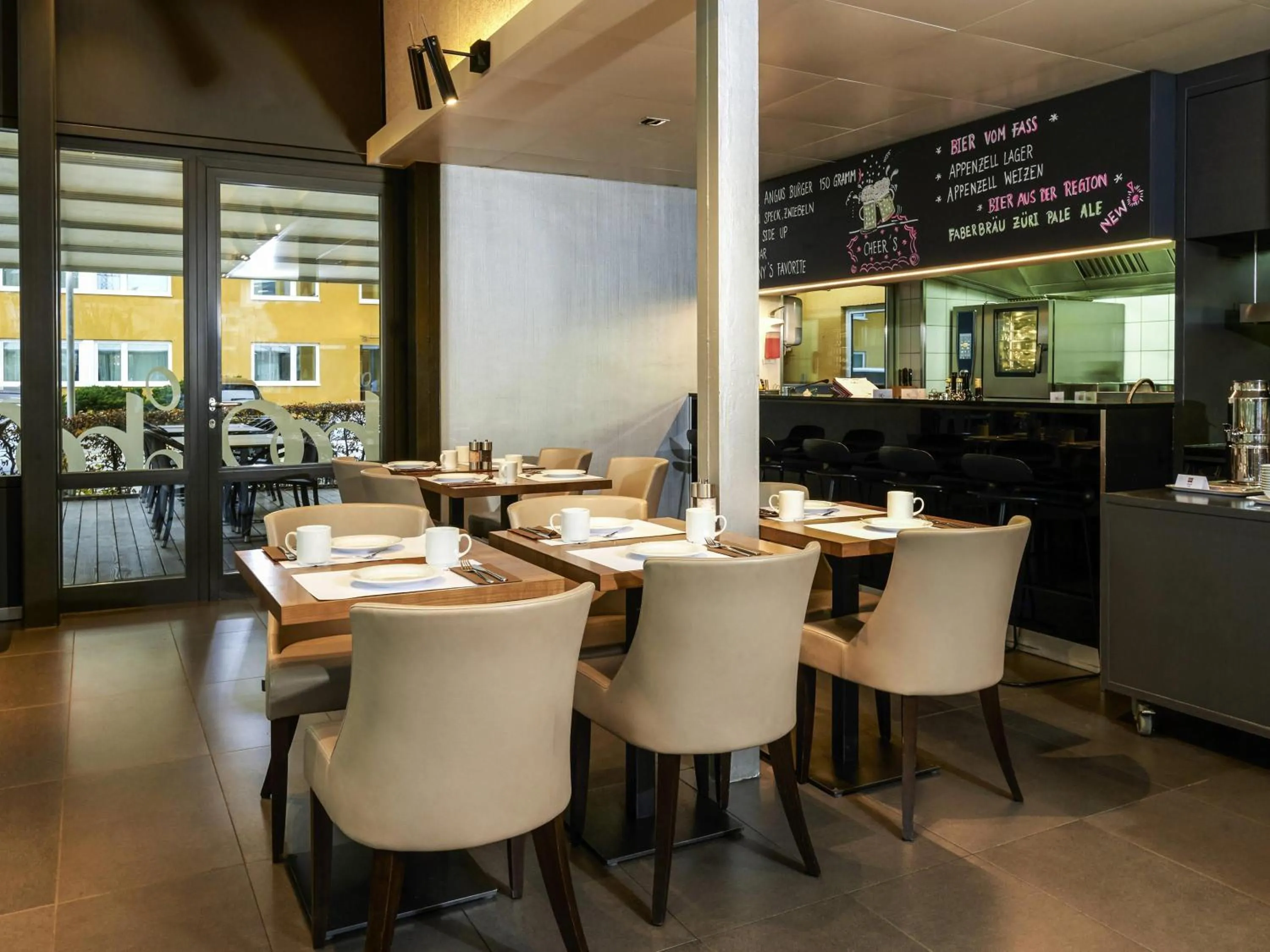 Restaurant/places to eat in ibis Zurich Adliswil