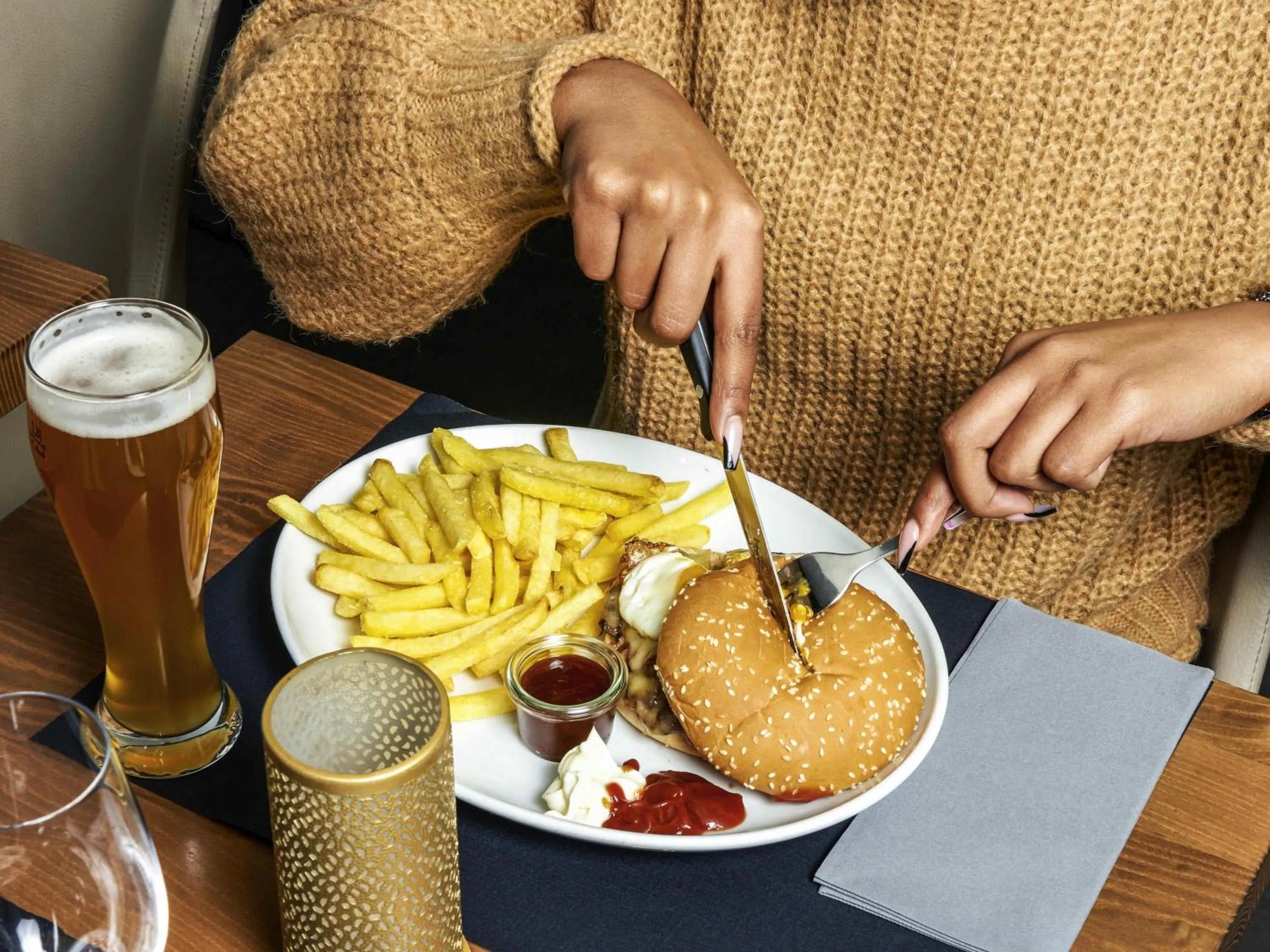 Restaurant/places to eat in ibis Zurich Adliswil