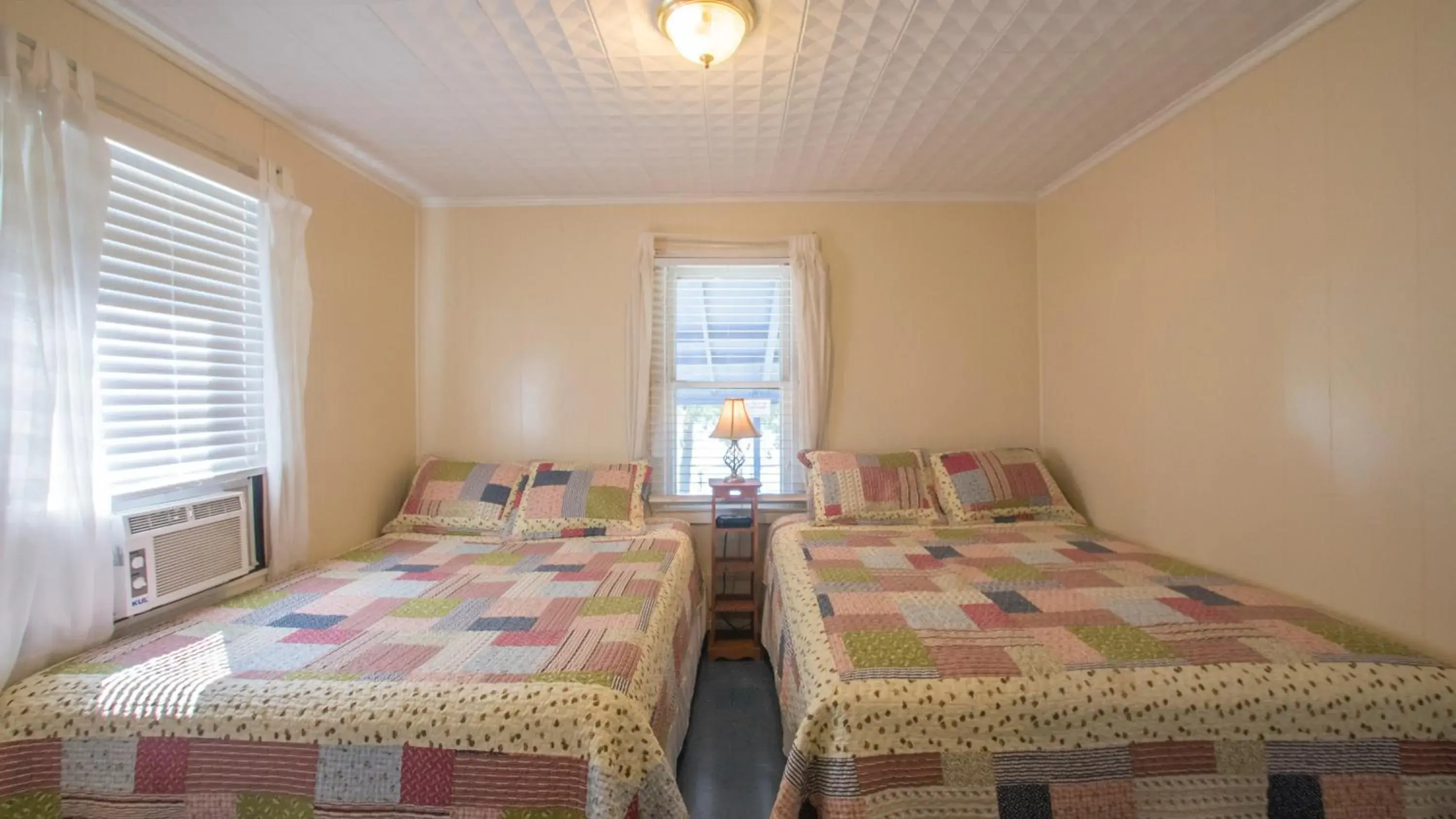 Queen Suite in Valentine Lakeside Queen Suite in Valentine Lakeside