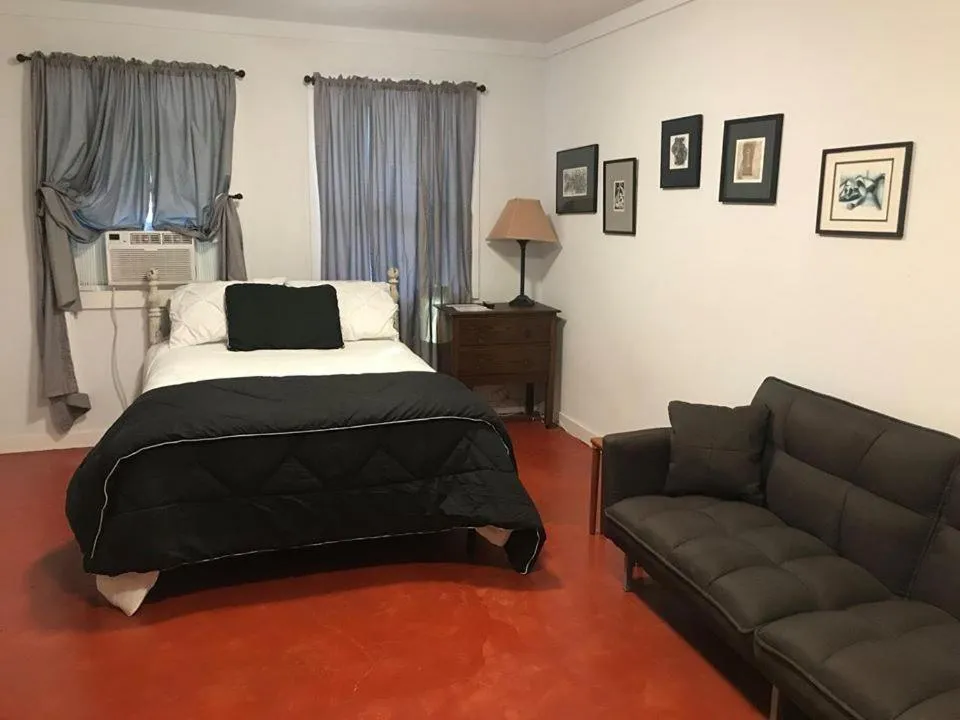 Bed in Valentine Lakeside