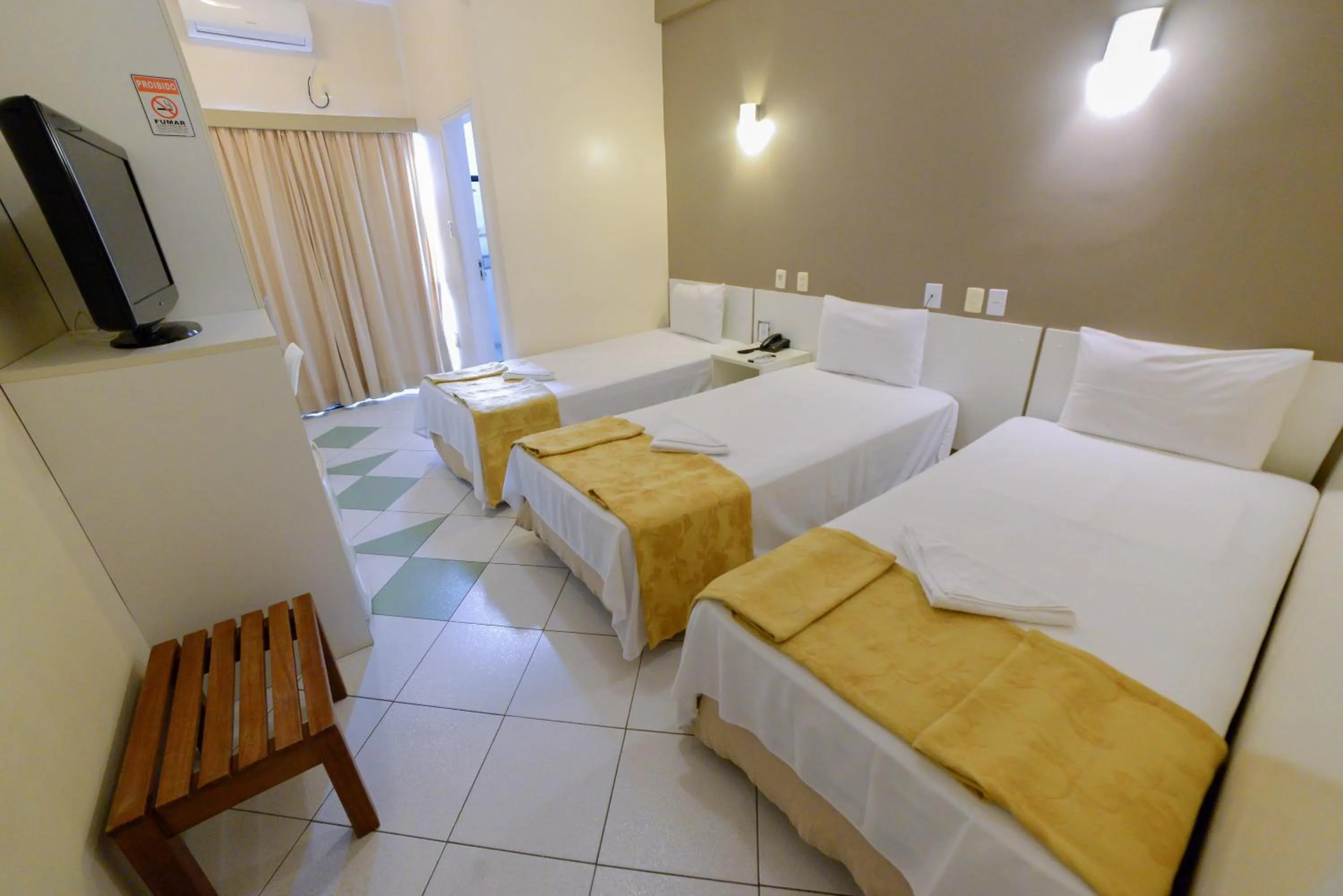 TV and multimedia, Bed in Sandrin Praia Hotel