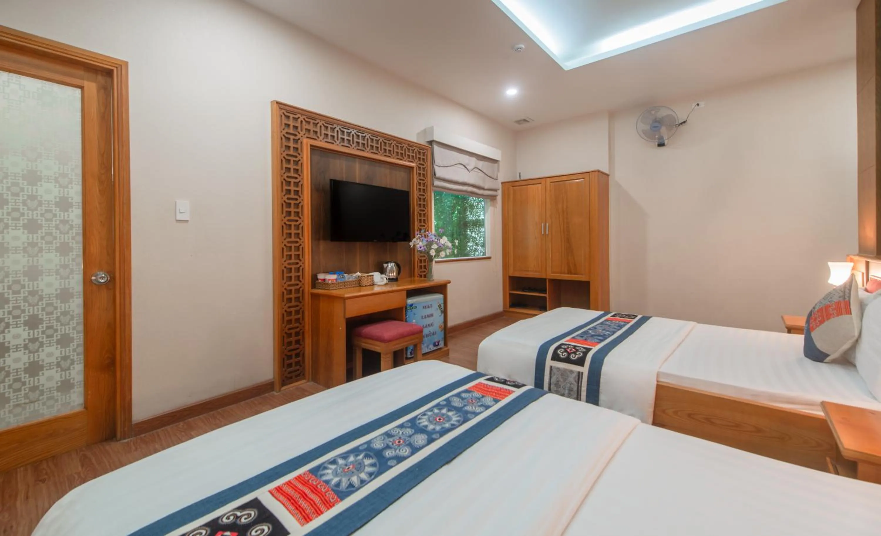 Photo of the whole room, Bed in Anh Dao Hotel