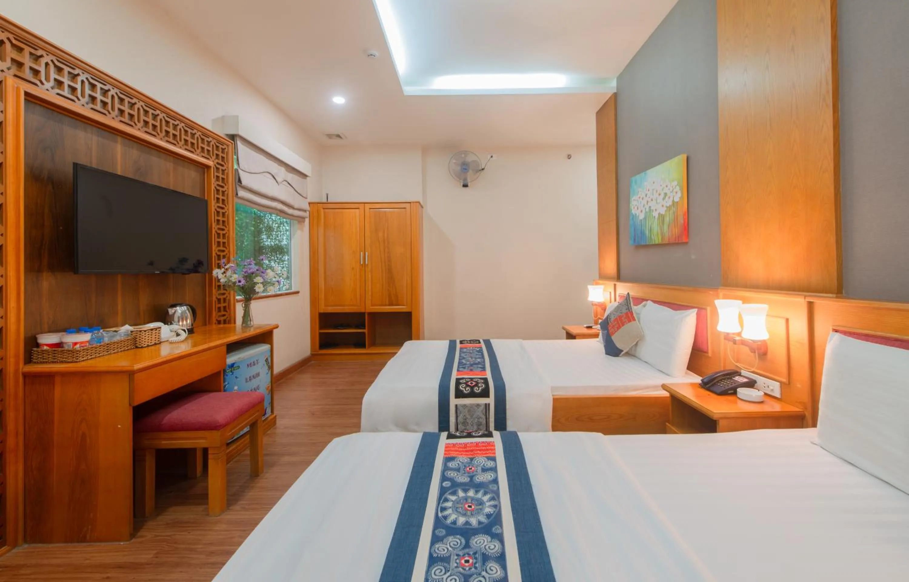 Photo of the whole room, Bed in Anh Dao Hotel