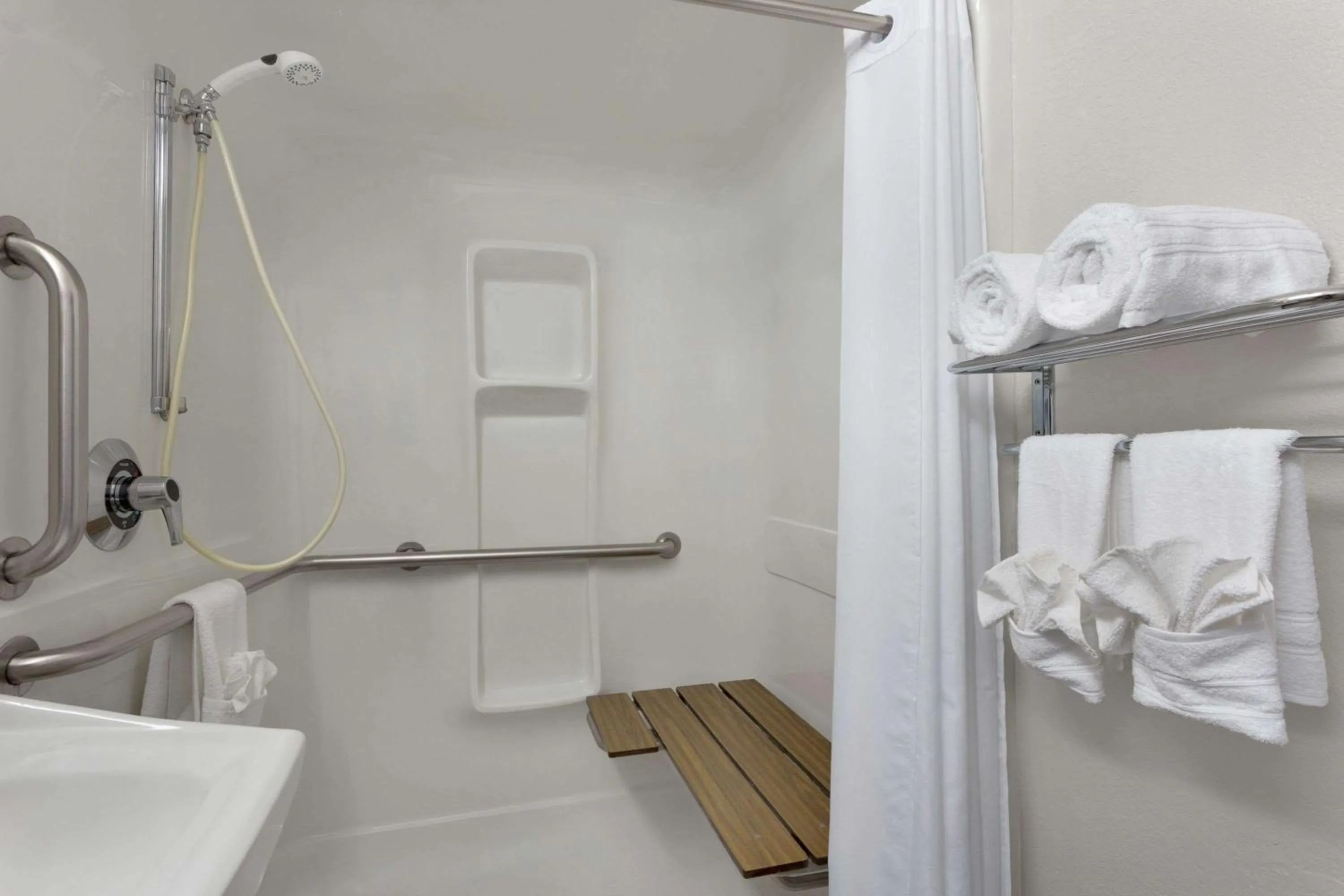 Bathroom in Microtel Inn By Wyndham Louisville East